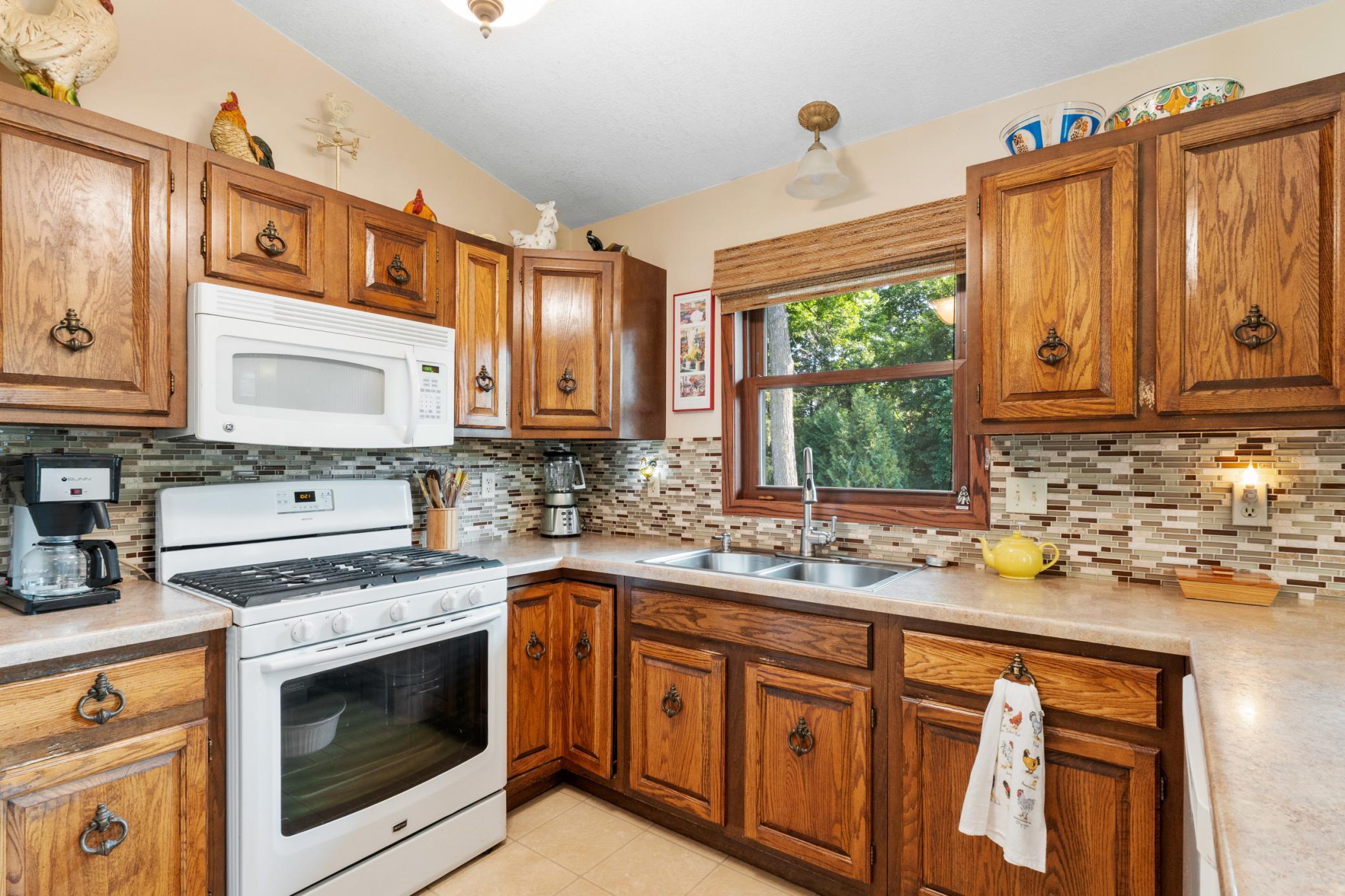3rd image of 2517 Woodland Dr, Faribault, MN 55021 | MLS# 7104364