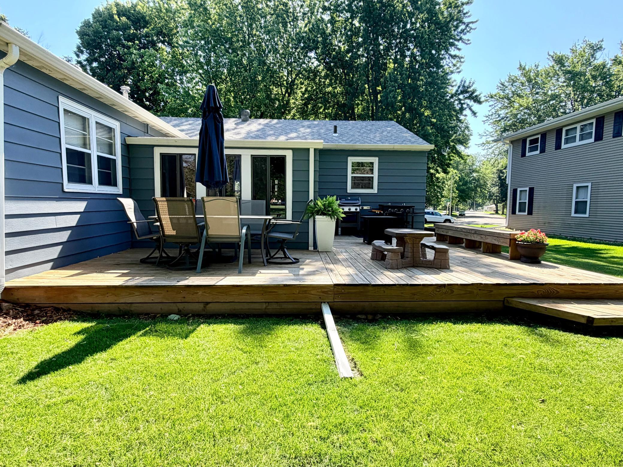3rd image of 1311 Elmwood Ave, Worthington, MN 56187 | MLS# 7104517