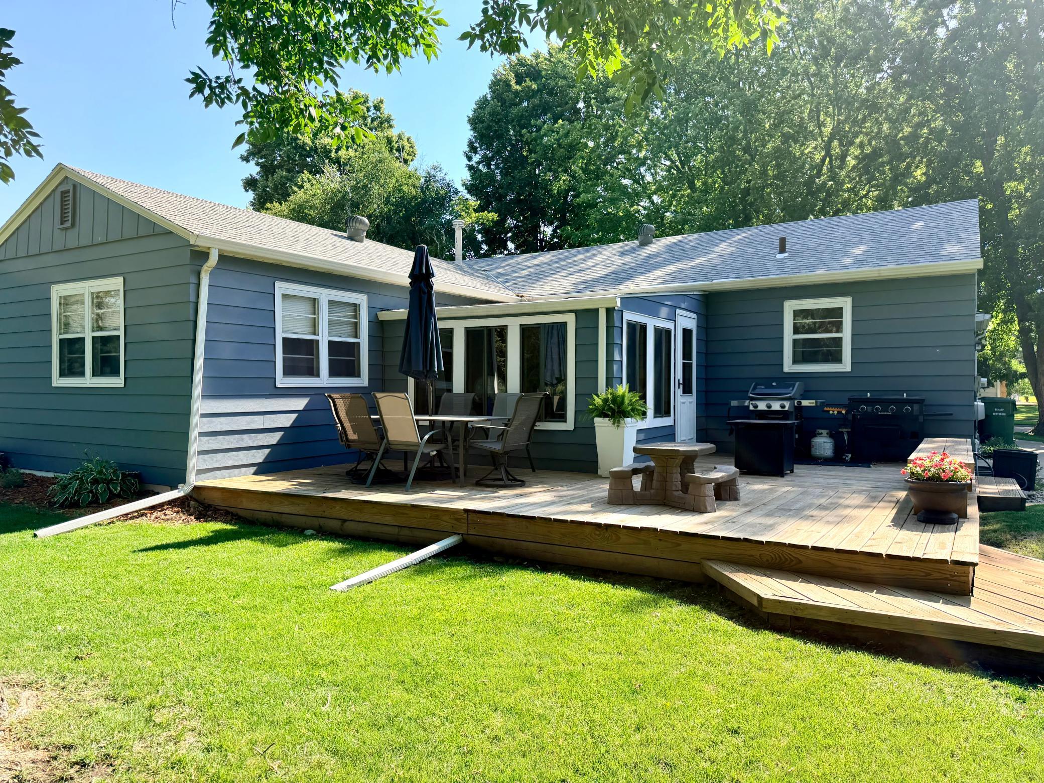 4th image of 1311 Elmwood Ave, Worthington, MN 56187 | MLS# 7104517