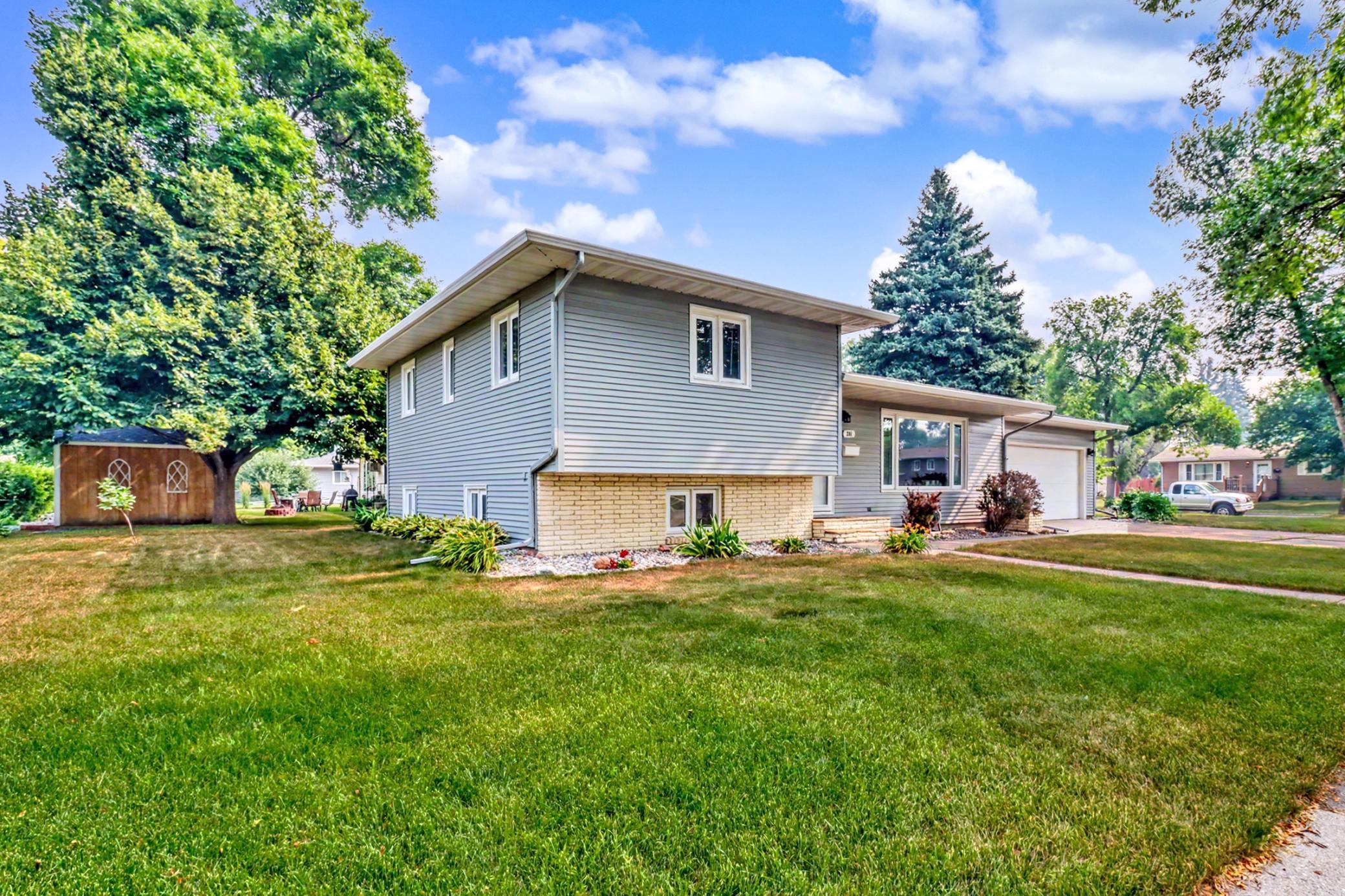 1st image of 201 29th Ave N, Fargo, ND 58102 | MLS# 7104532