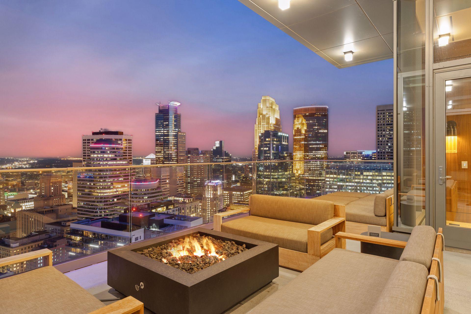 3rd image of 255 Hennepin Ave #3505, Minneapolis, MN 55401 | MLS# 7104560