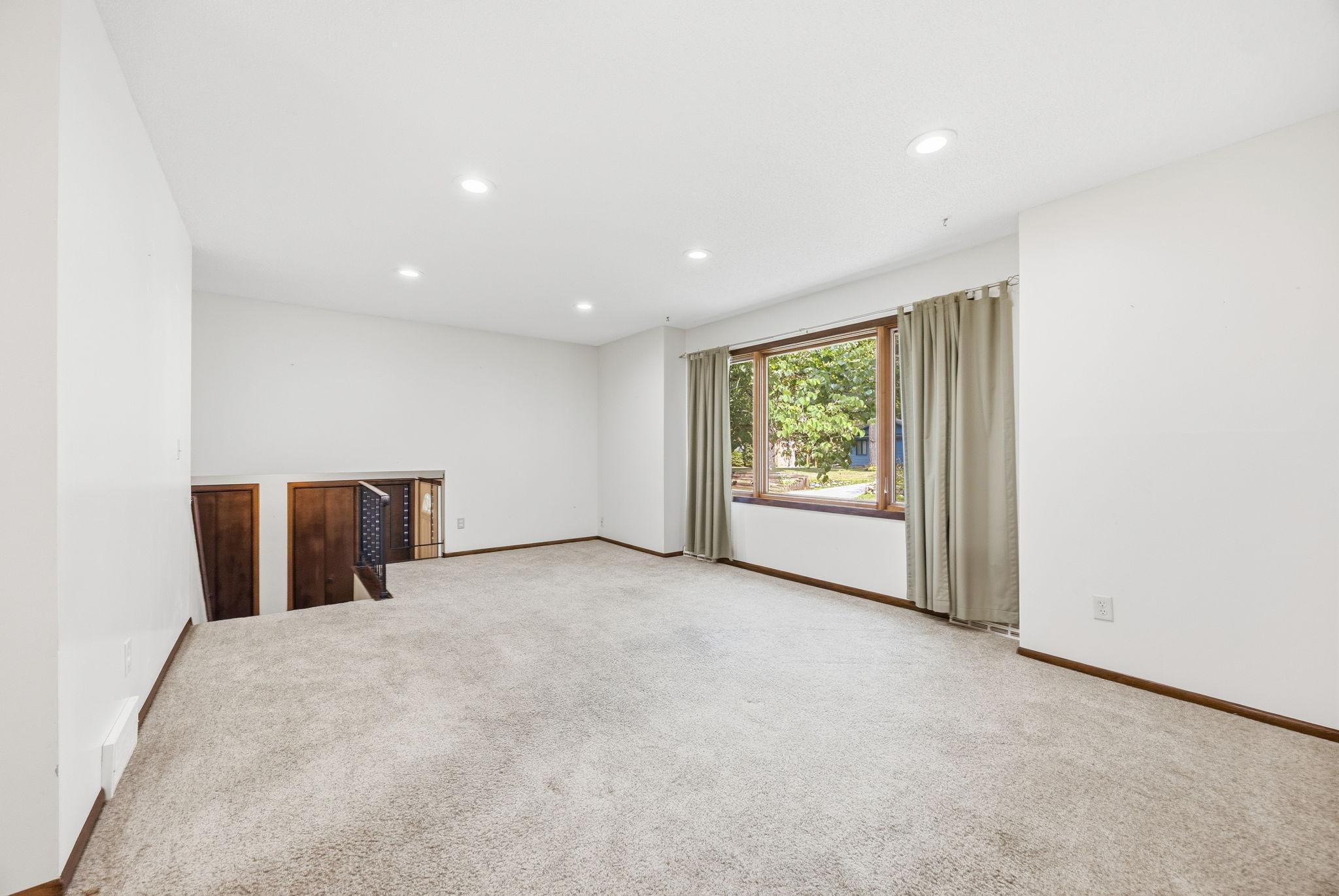 5th image of 709 Nixon Ave Se, Watertown, MN 55388 | MLS# 7104717