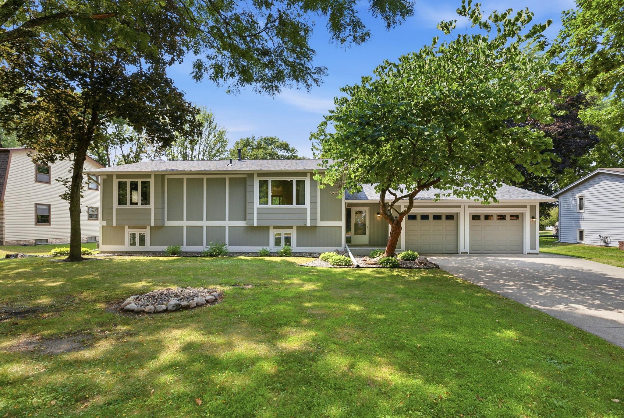 1st image of 709 Nixon Ave Se, Watertown, MN 55388 | MLS# 7104717