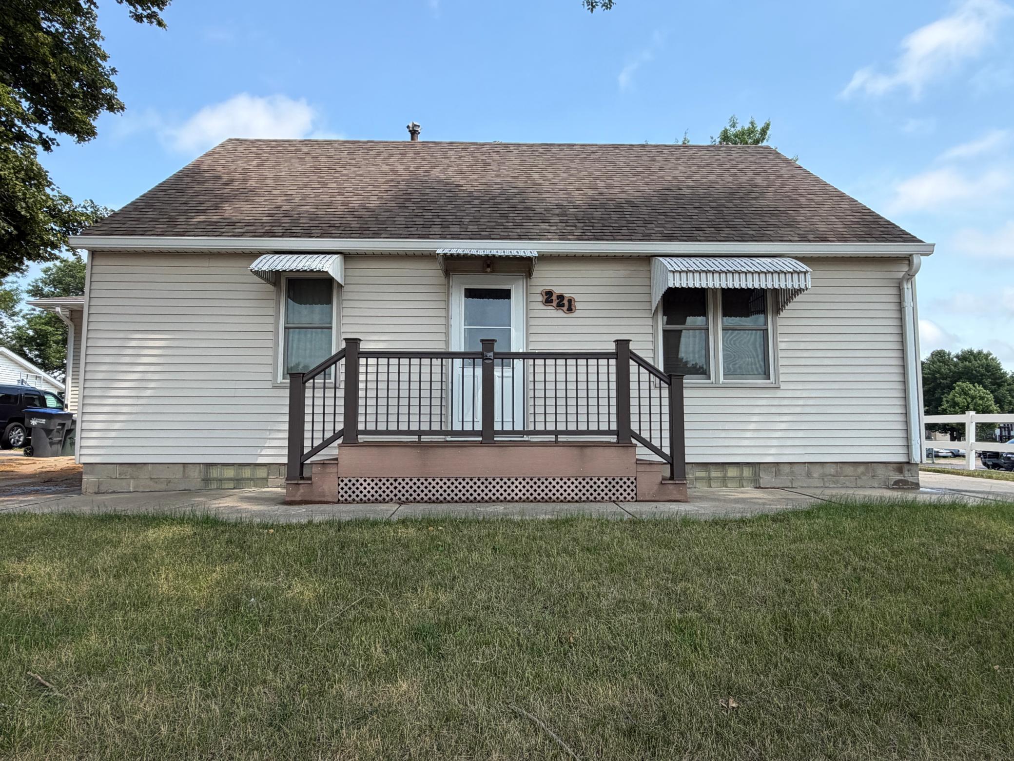 Homes for sale in Luverne, MN | 221 E Fletcher St, Luverne, MN 56156 | MLS# 7104815