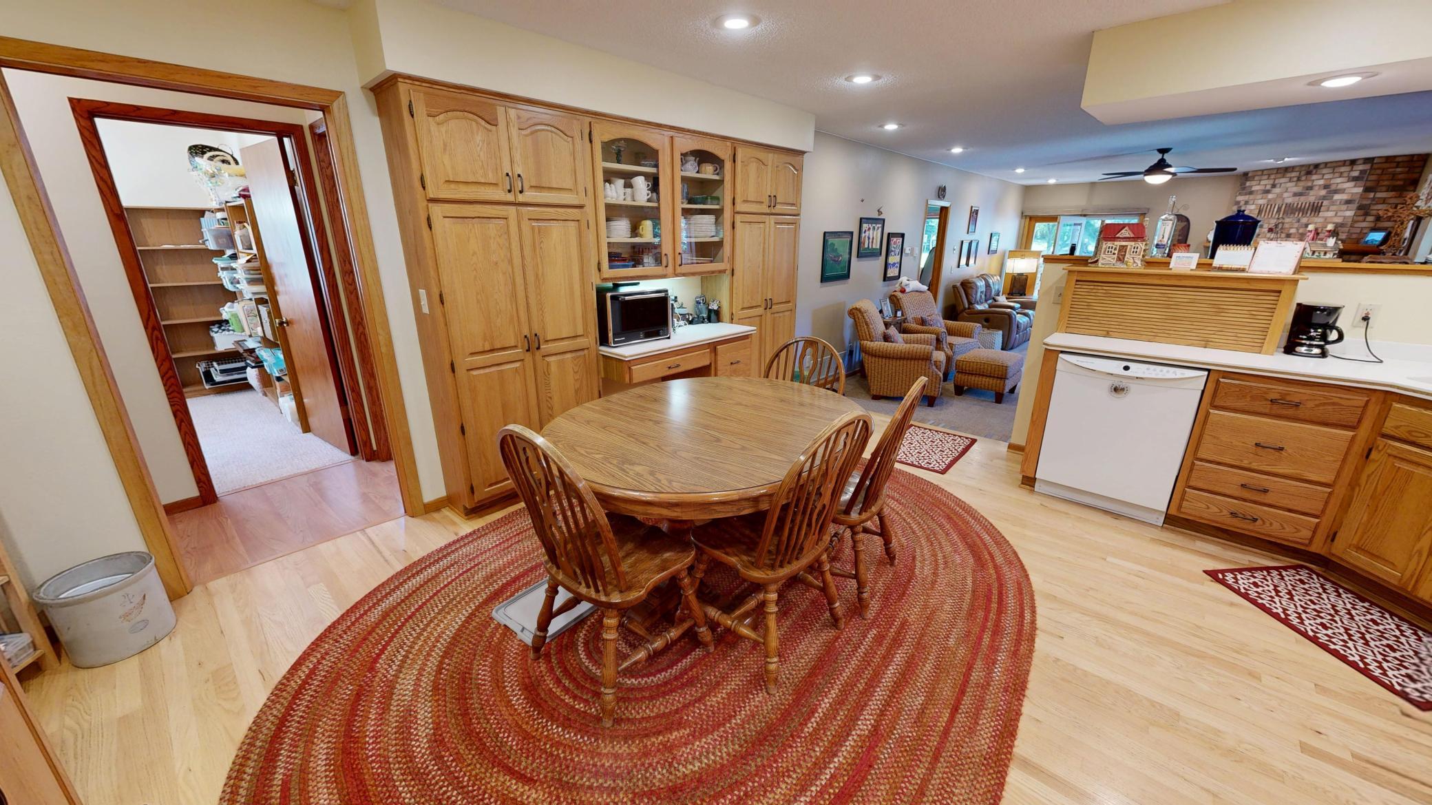 4th image of 1601 Ella Ave Nw, Willmar, MN 56201 | MLS# 7104854