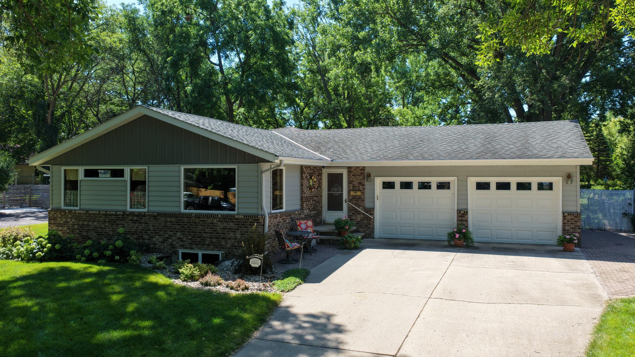 1st image of 1601 Ella Ave Nw, Willmar, MN 56201 | MLS# 7104854