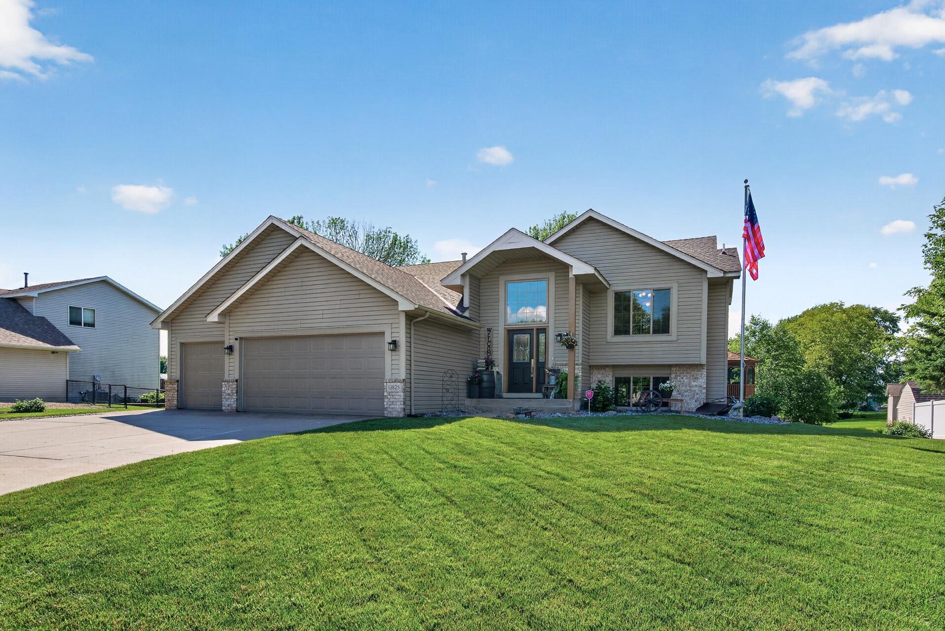 2nd image of 13825 Mallard Trl, Rogers, MN 55374 | MLS# 7104996