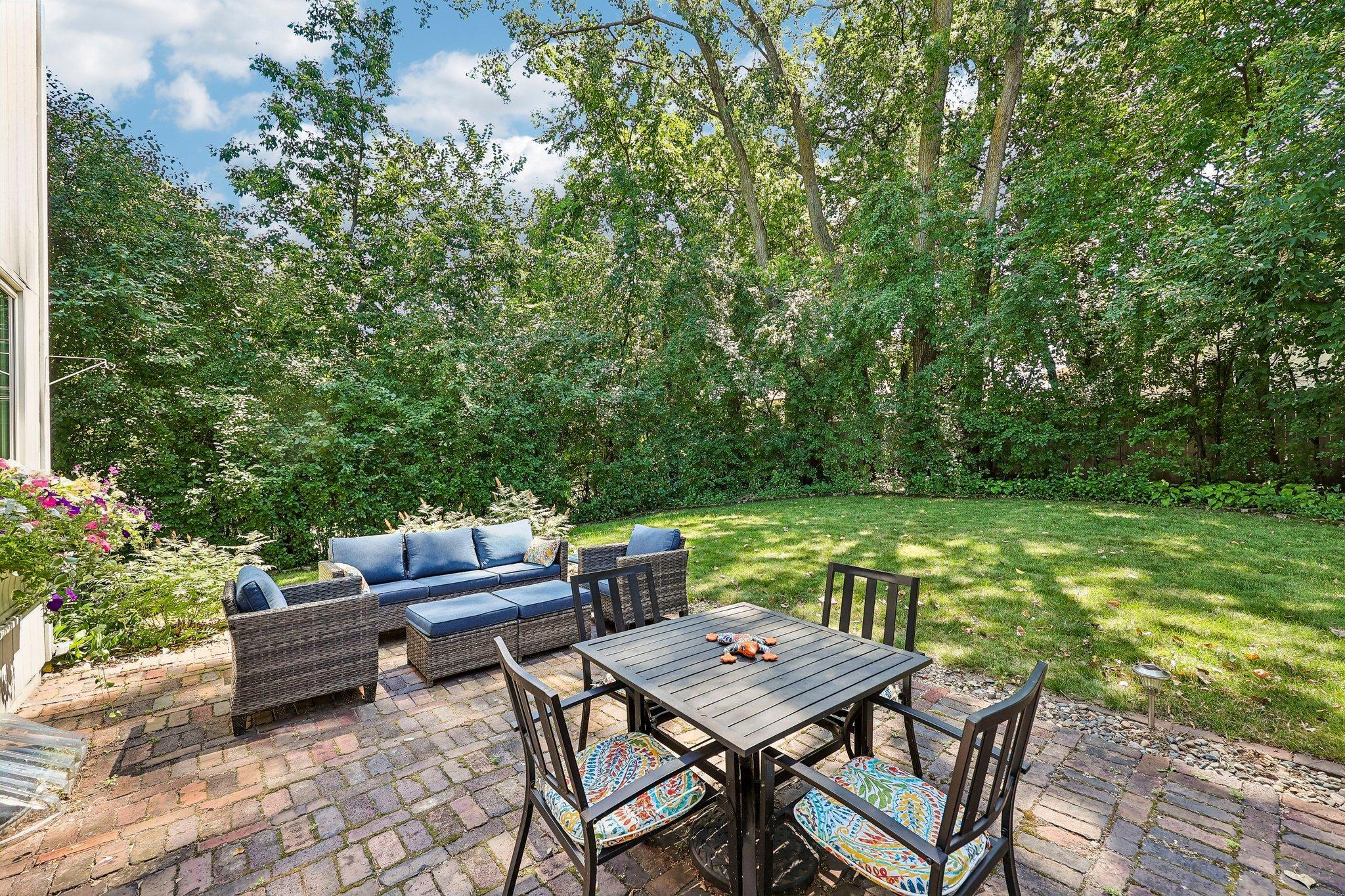 3rd image of 5551 W 93Rd St, Minneapolis, MN 55437 | MLS# 7105057