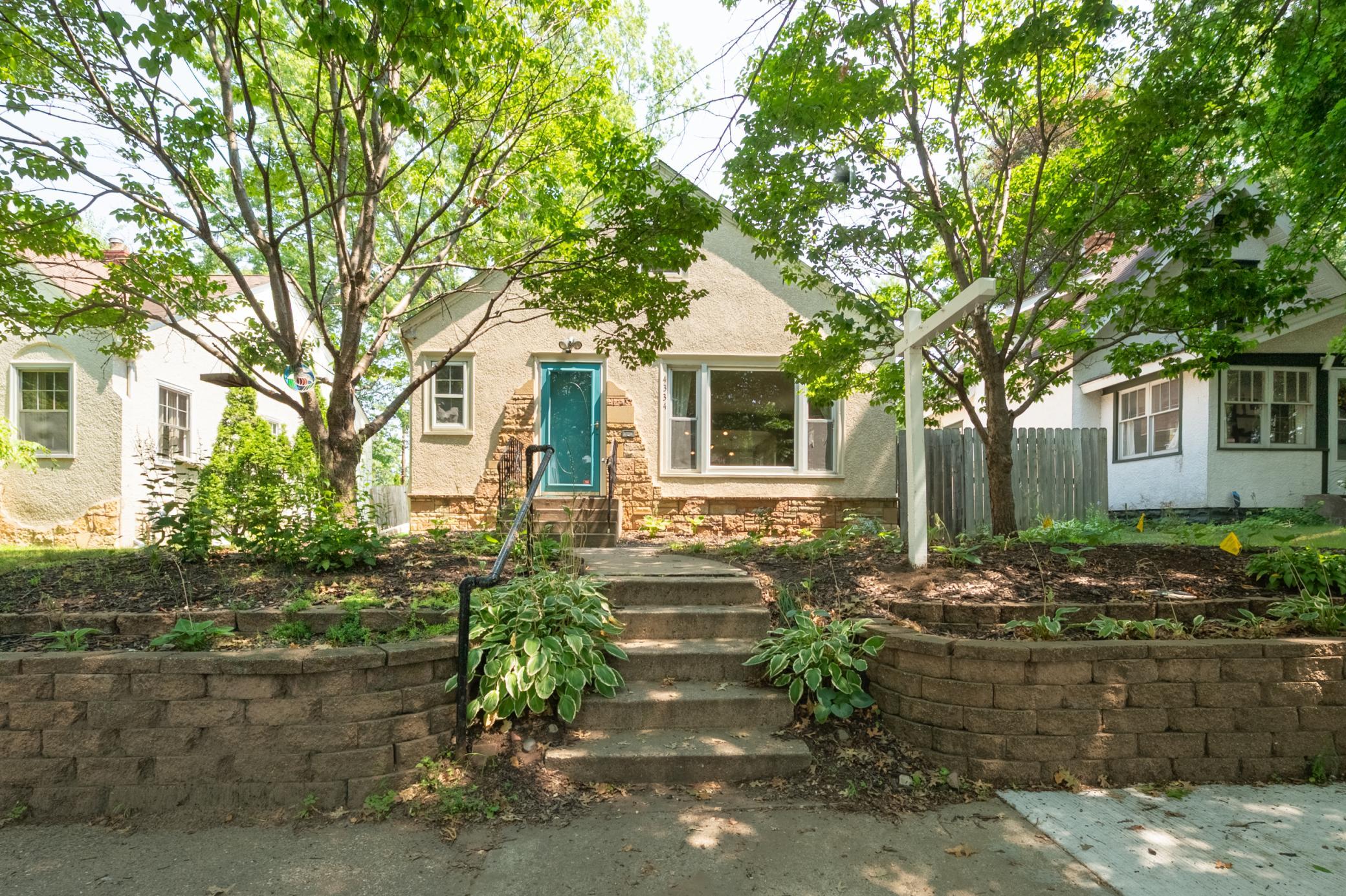 1st image of 4334 Oliver Ave N, Minneapolis, MN 55412 | MLS# 7105070