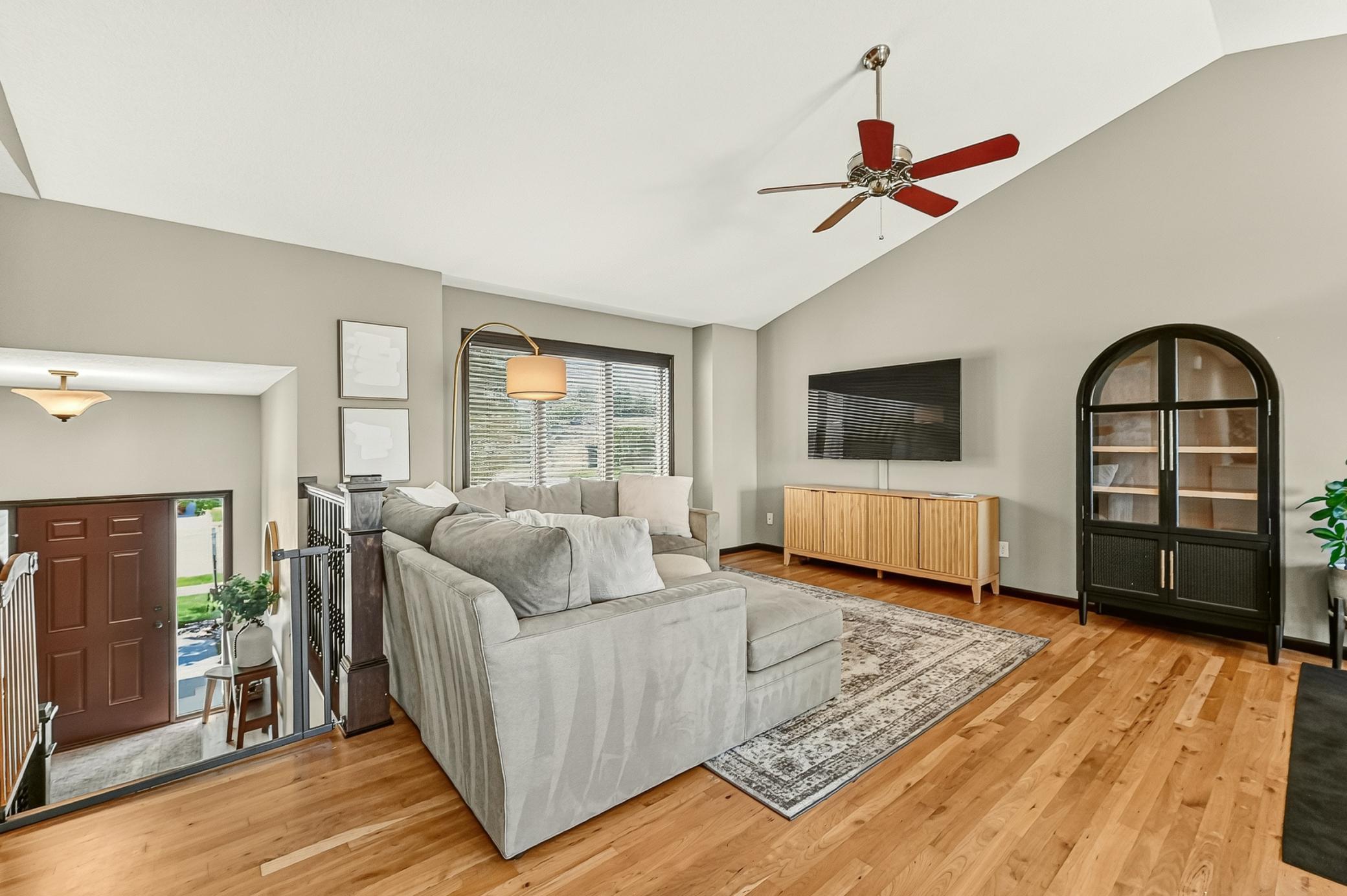 5th image of 2101 Starburst Dr Sw, Rochester, MN 55902 | MLS# 7105132