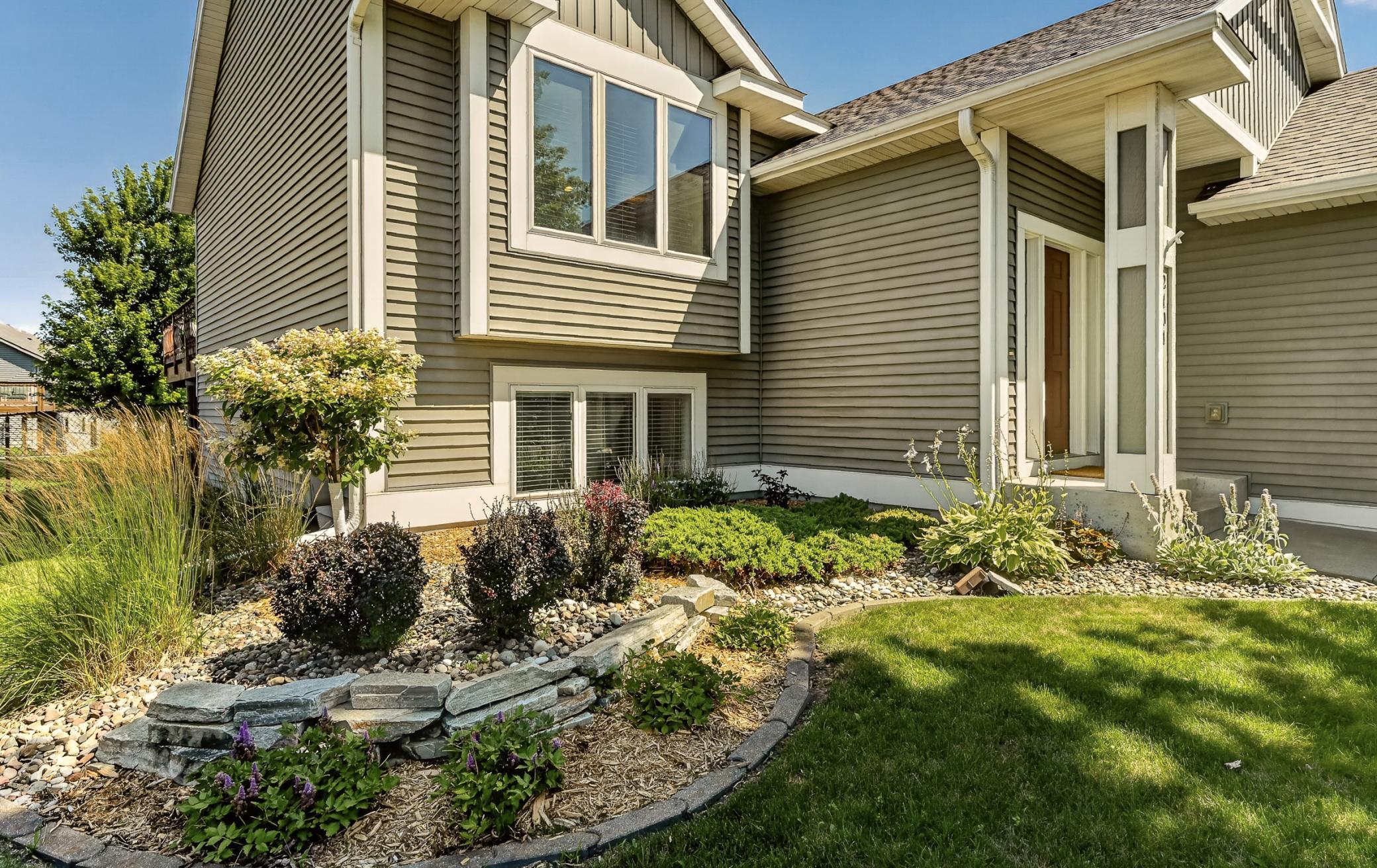 2nd image of 2101 Starburst Dr Sw, Rochester, MN 55902 | MLS# 7105132
