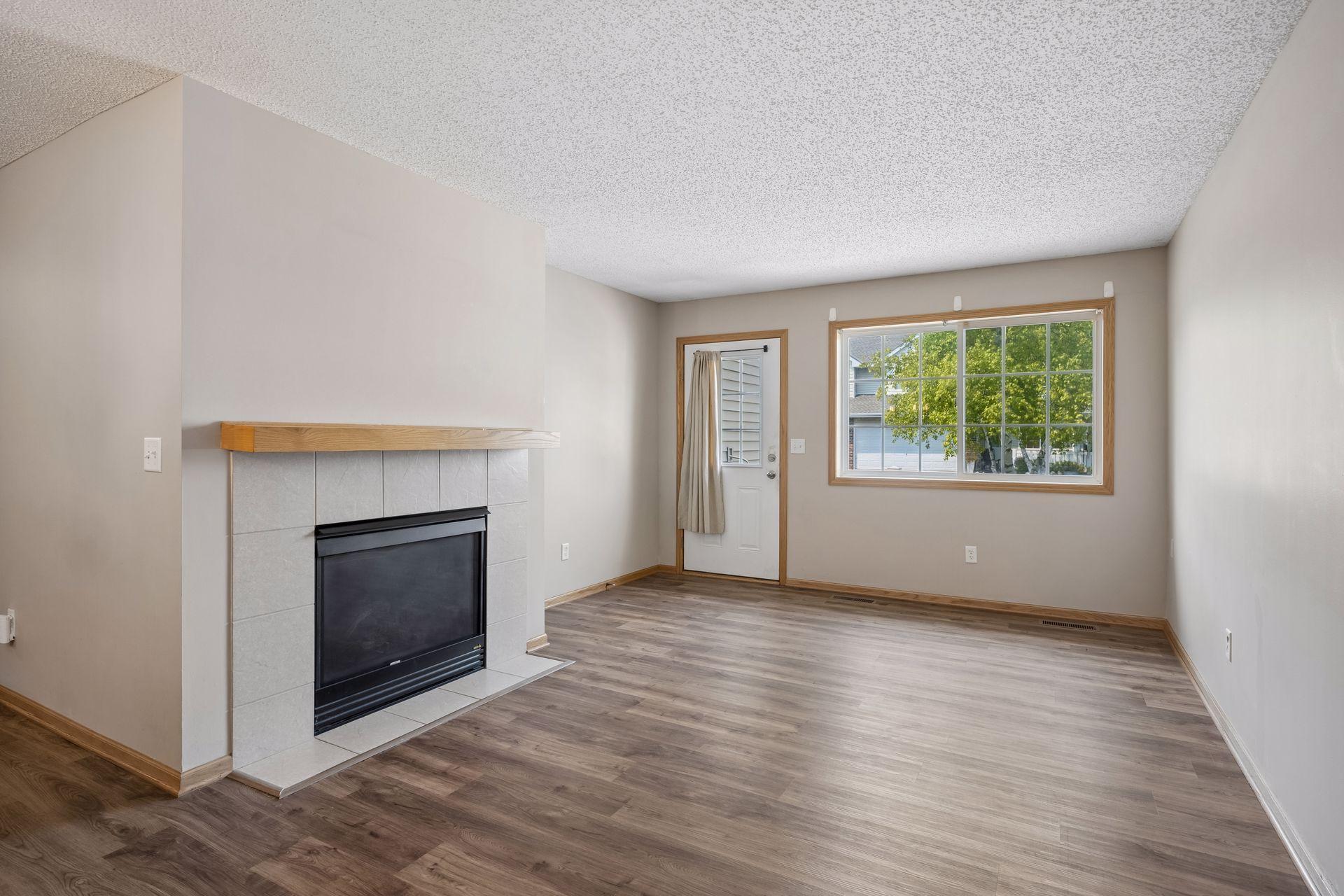 2nd image of 6286 Maclynn Ave Ne, Albertville, MN 55301 | MLS# 7105300