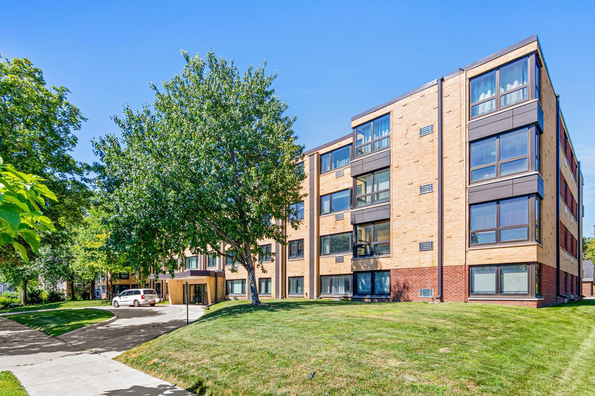 1st image of 2500 Blaisdell Ave #409, Minneapolis, MN 55404 | MLS# 7105380