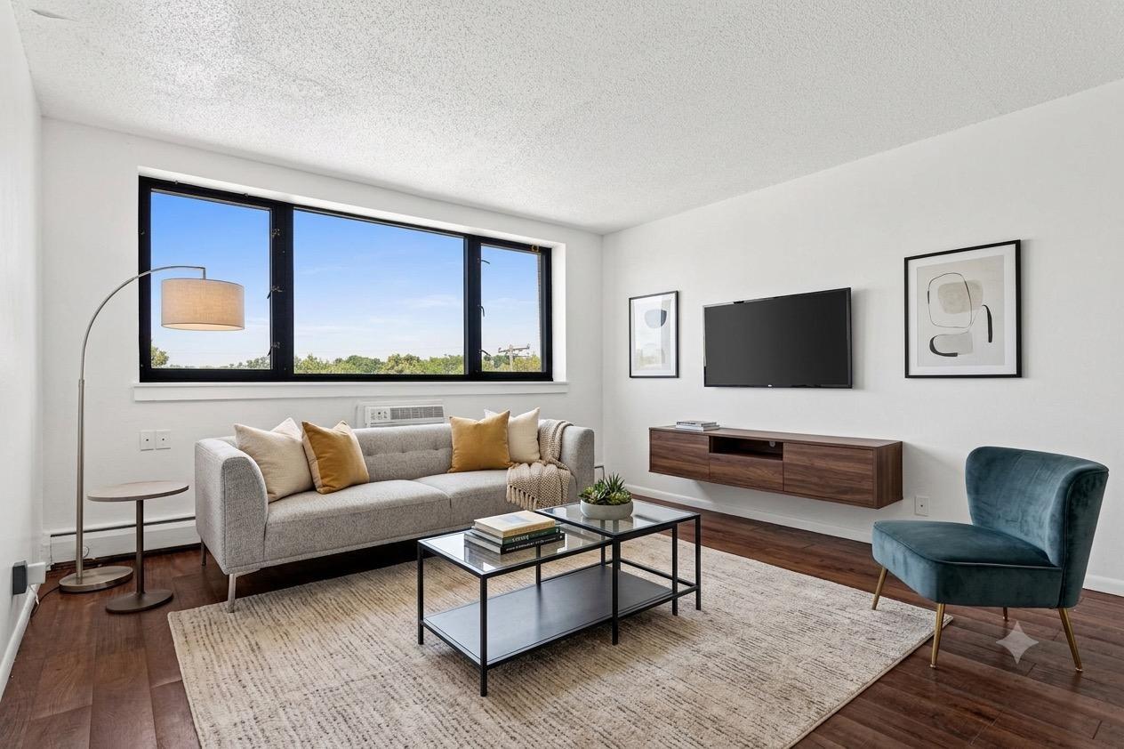2nd image of 2500 Blaisdell Ave #409, Minneapolis, MN 55404 | MLS# 7105380