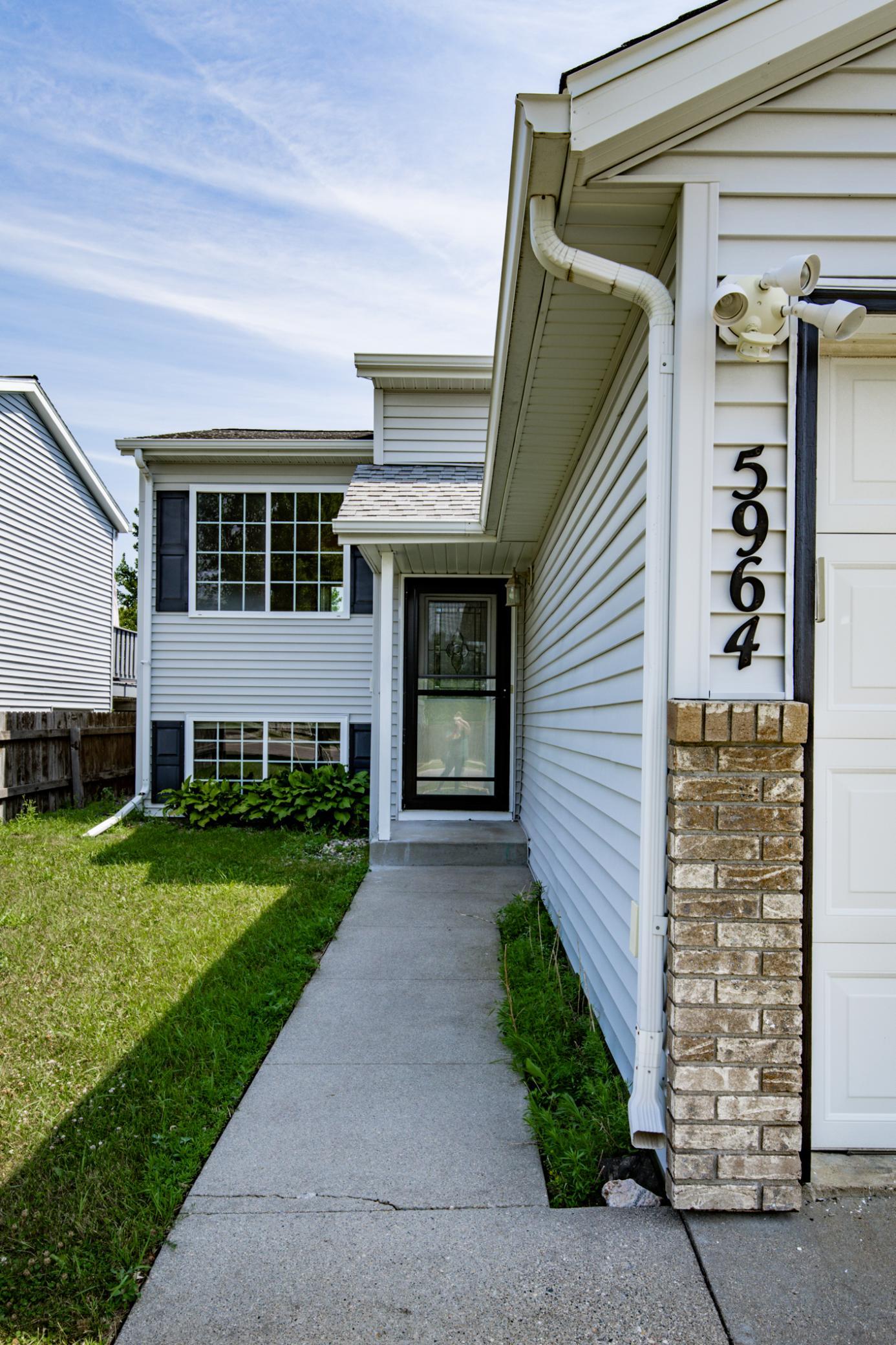 3rd image of 5964 24Th St S, Fargo, ND 58104 | MLS# 7105423