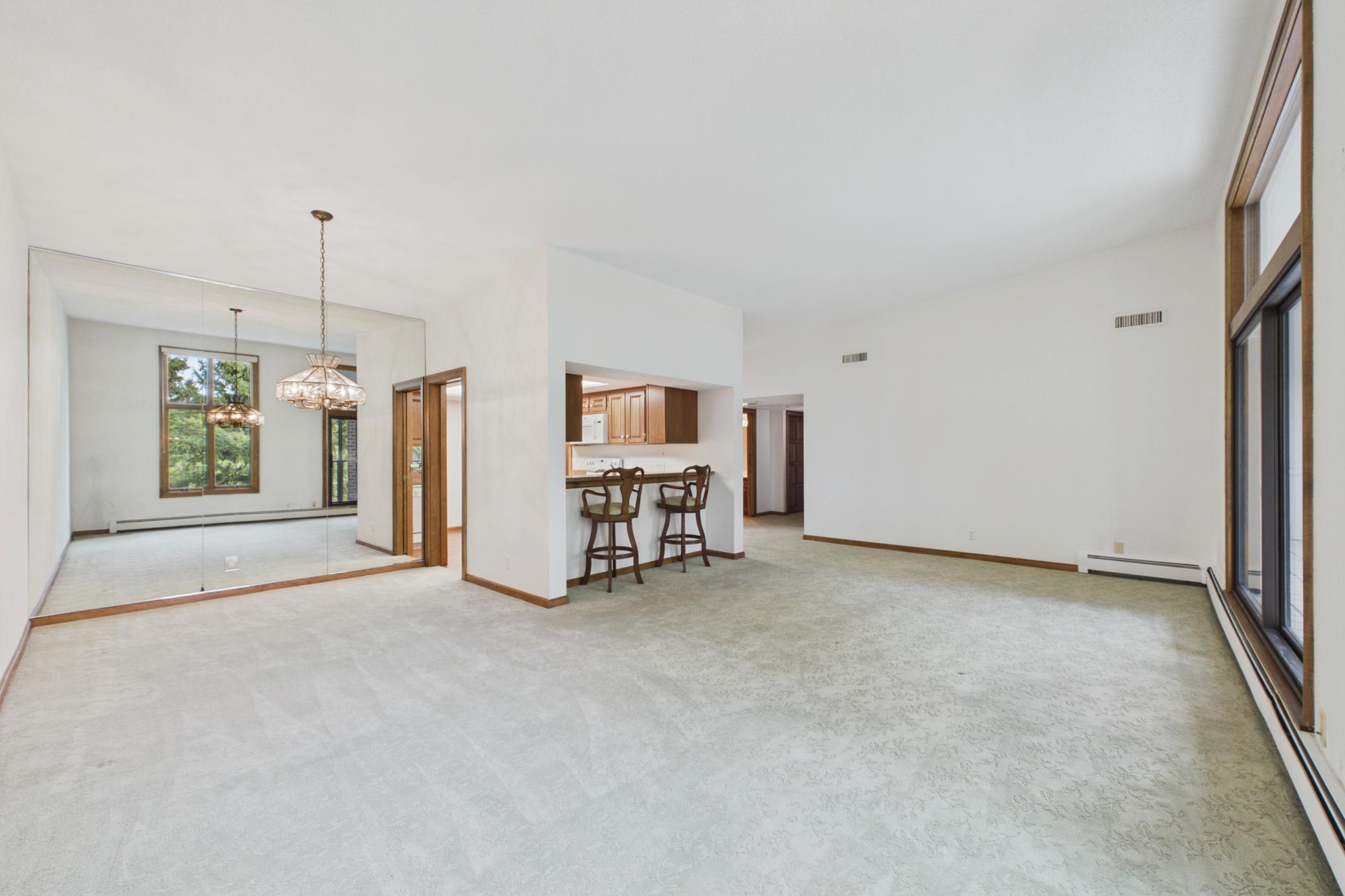 3rd image of 5501 Dewey Hl Rd, Edina, MN 55439