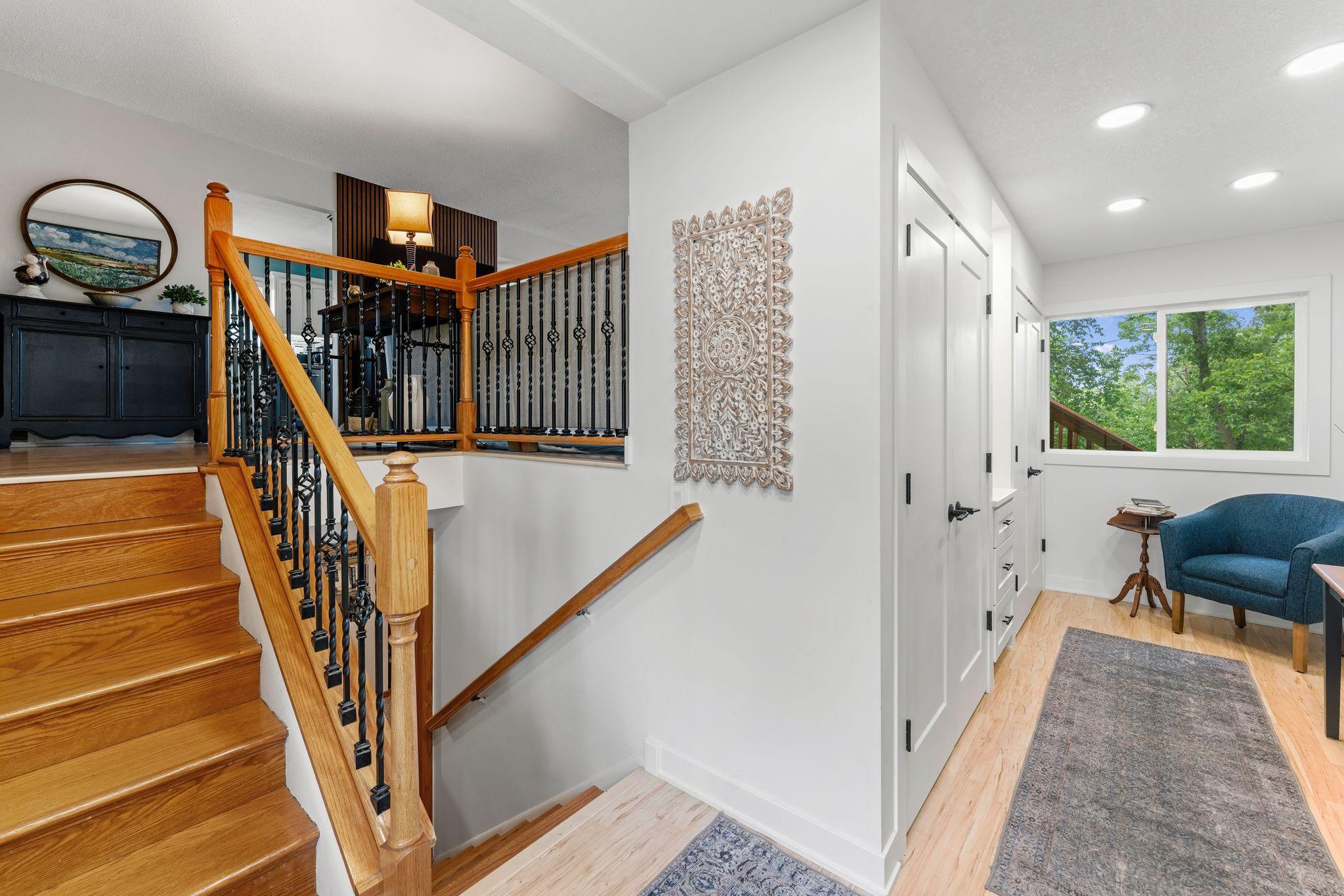 3rd image of 16320 Lake Ridge Dr, Maple Grove, MN 55311 | MLS# 7105709