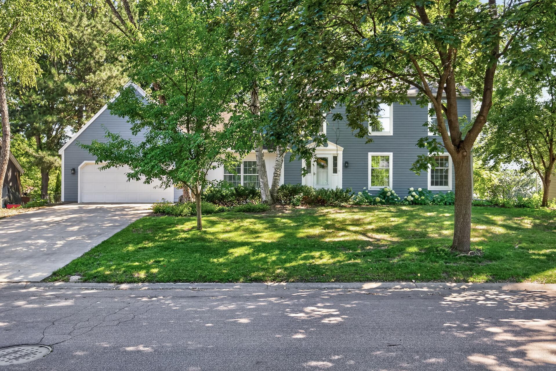 3rd image of 8906 138Th Street Ct, Apple Valley, MN 55124 | MLS# 7105716