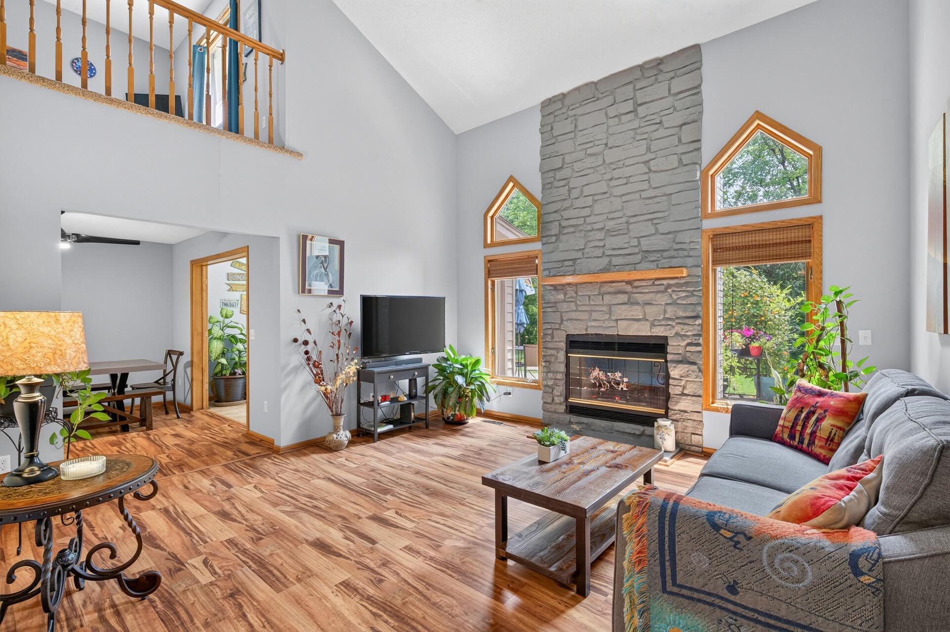 1st image of 13125 Gemstone Ct, Saint Paul, MN 55124 | MLS# 7105775