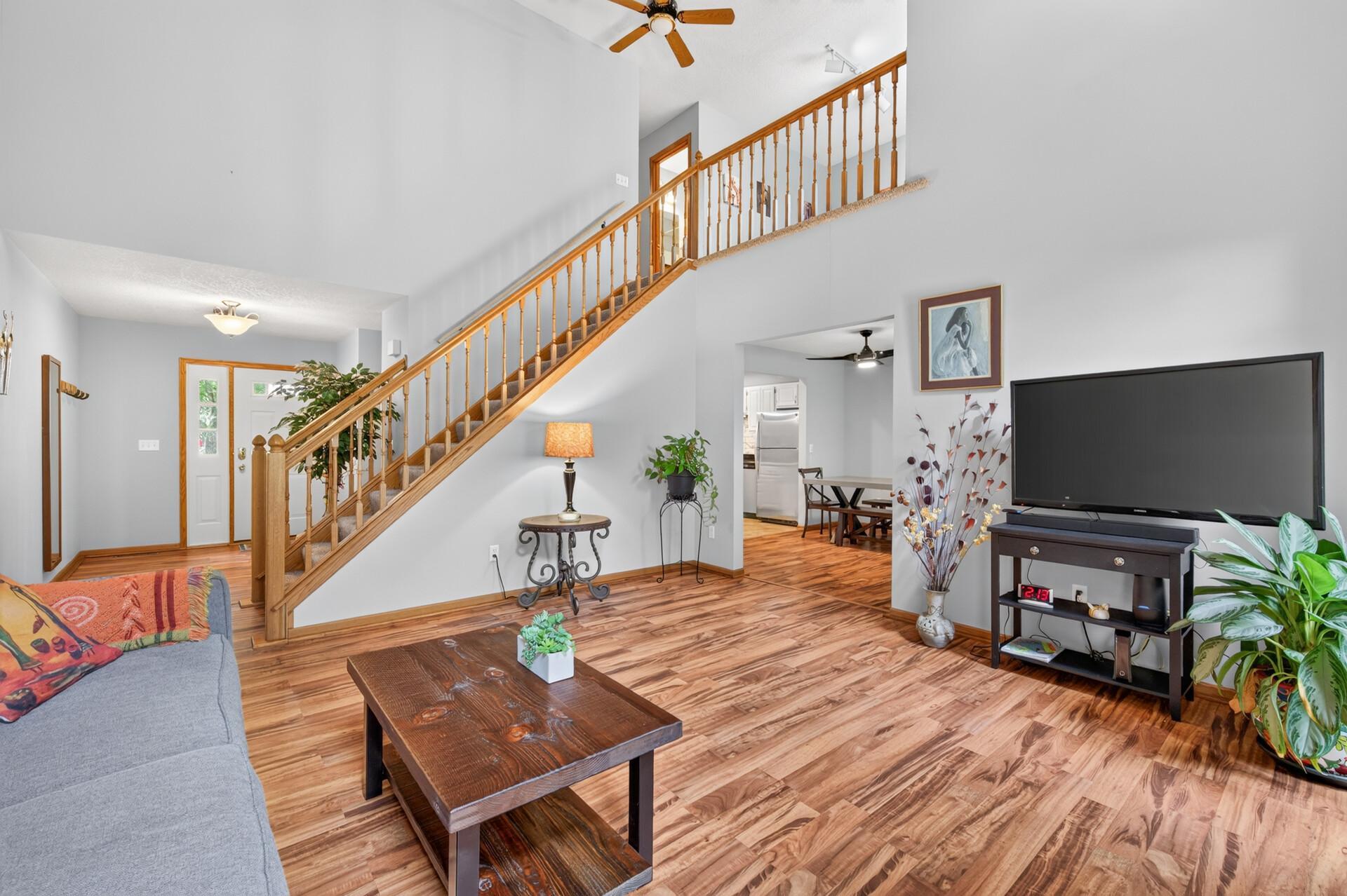 5th image of 13125 Gemstone Ct, Saint Paul, MN 55124 | MLS# 7105775