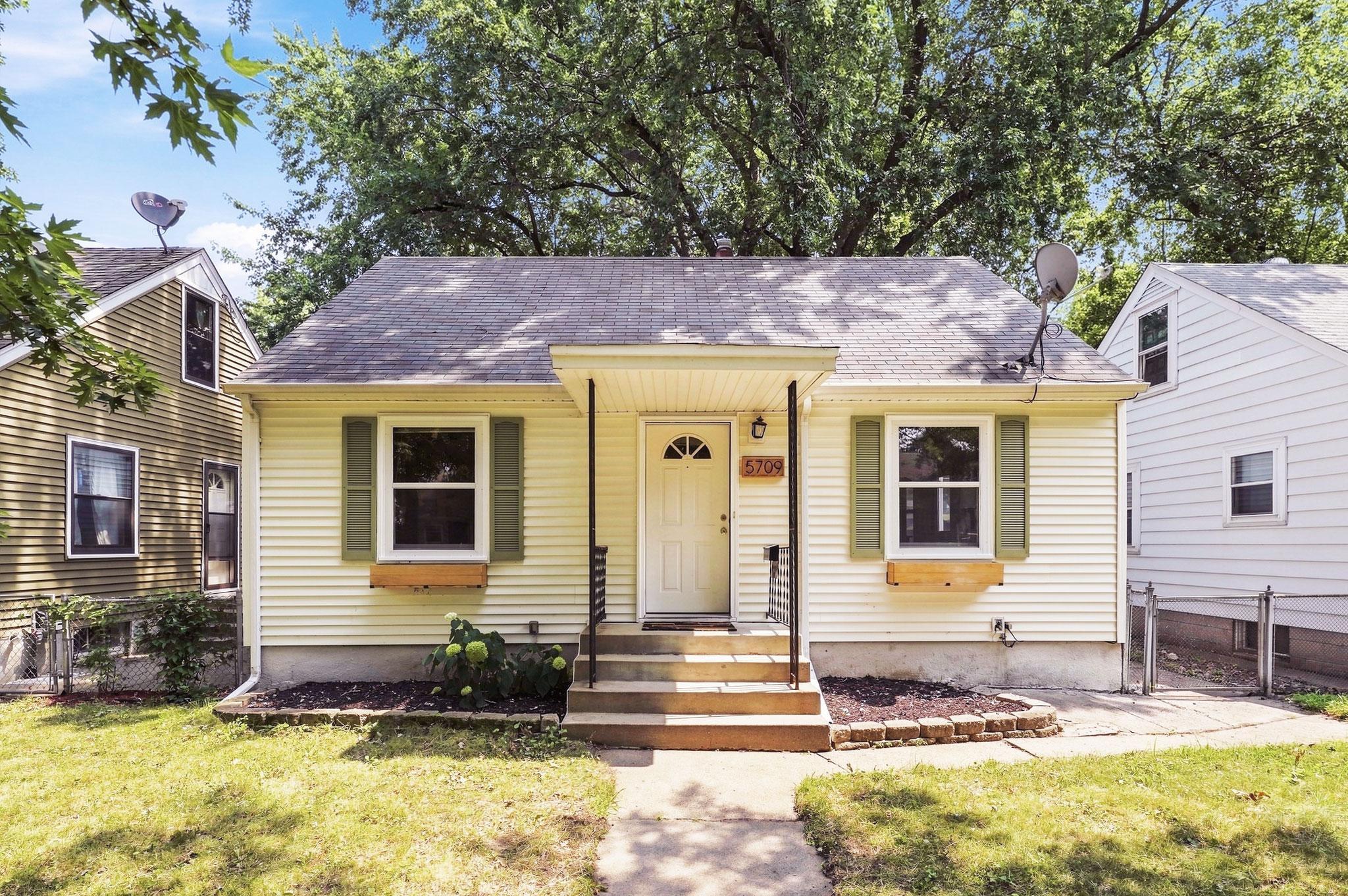 1st image of 5709 45th Ave S, Minneapolis, MN 55417 | MLS# 7105846