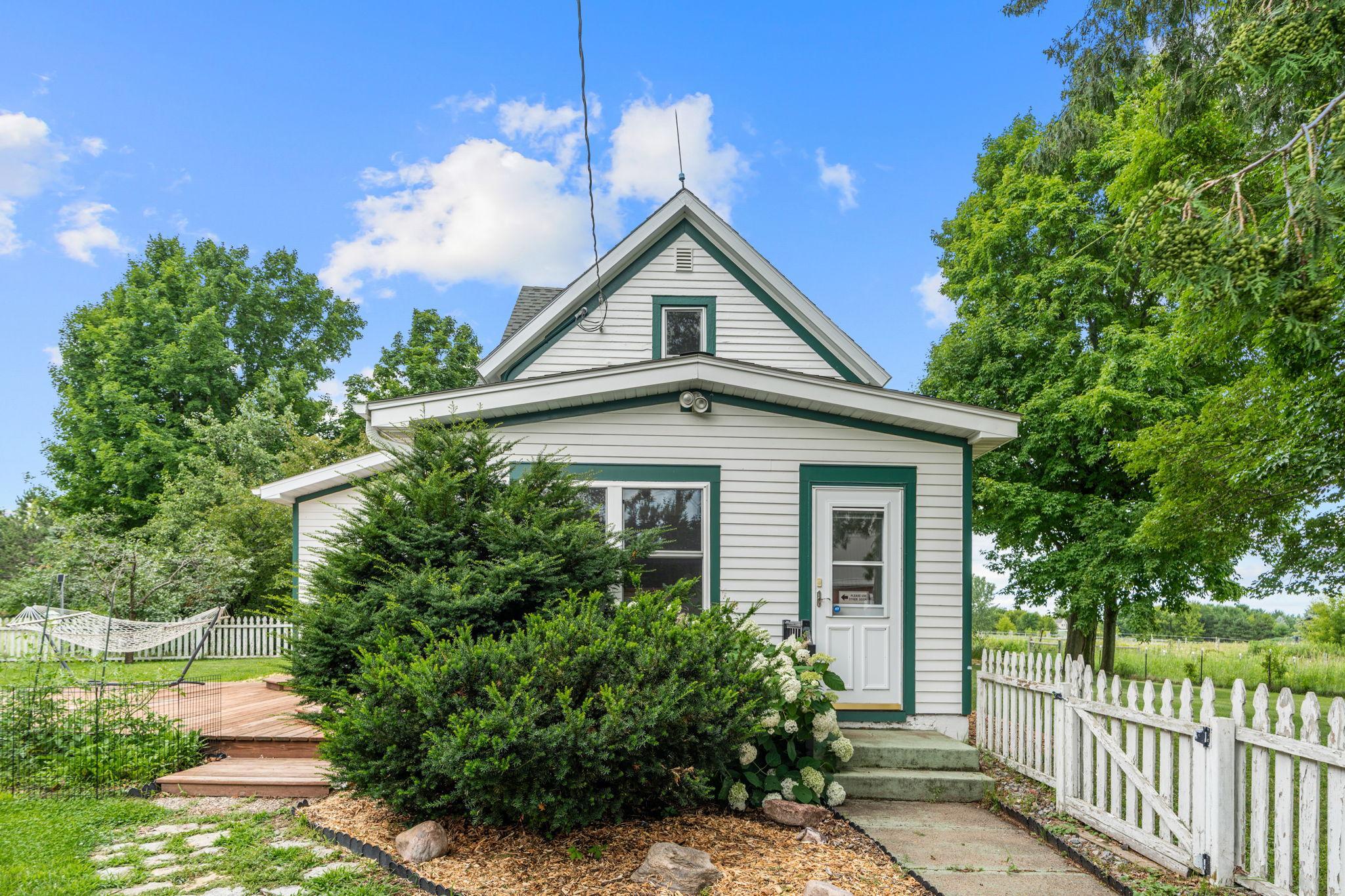 2nd image of 34501 Vista Rd, Taylors Falls, MN 55084 | MLS# 7106065