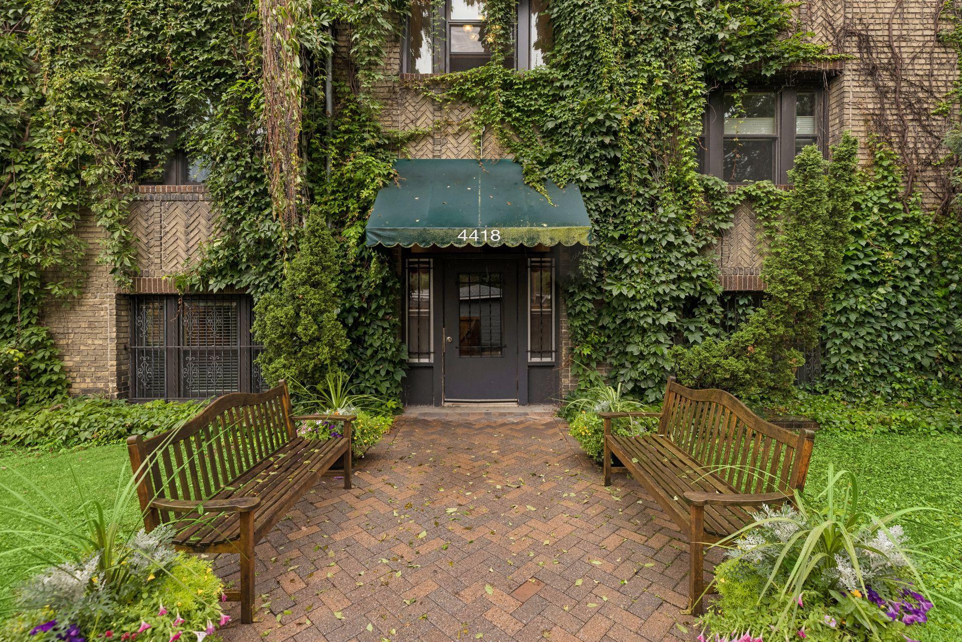 4th image of 4418 W Lake Harriet Pkwy #205, Minneapolis, MN 55410 | MLS# 7106160
