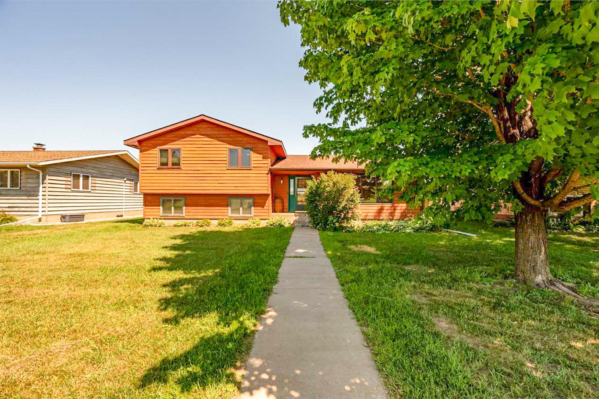 1st image of 1221 21st St S, Virginia, MN 55792 | MLS# 7106167