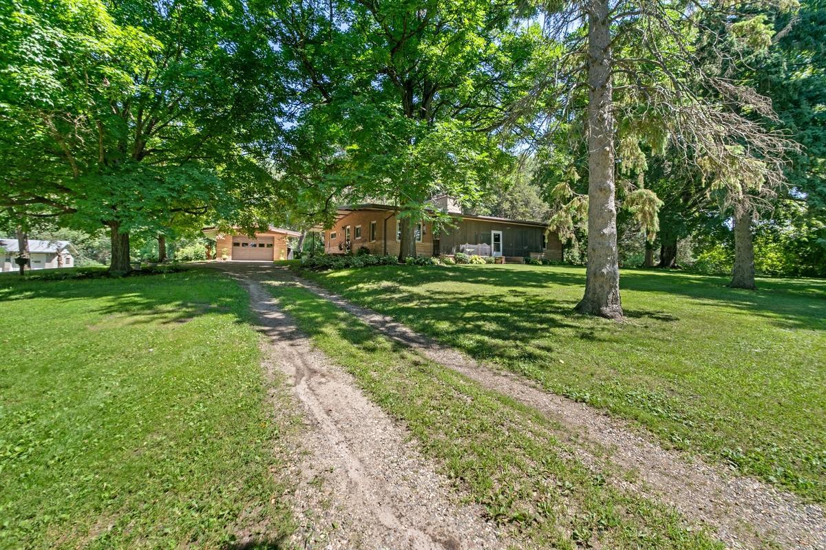 2nd image of 842 20th St Sw, Buffalo, MN 55313 | MLS# 7106281