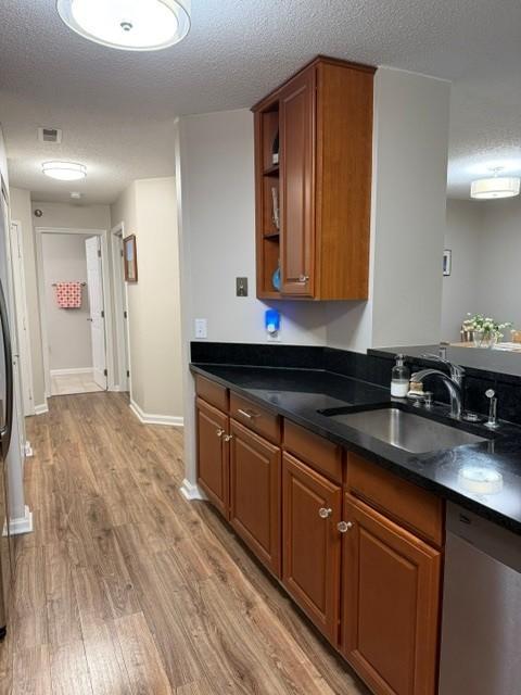Homes for sale in Minnetonka, MN | 6010 Chasewood Pkwy #203, Minnetonka, MN 55343 | MLS# 7106289
