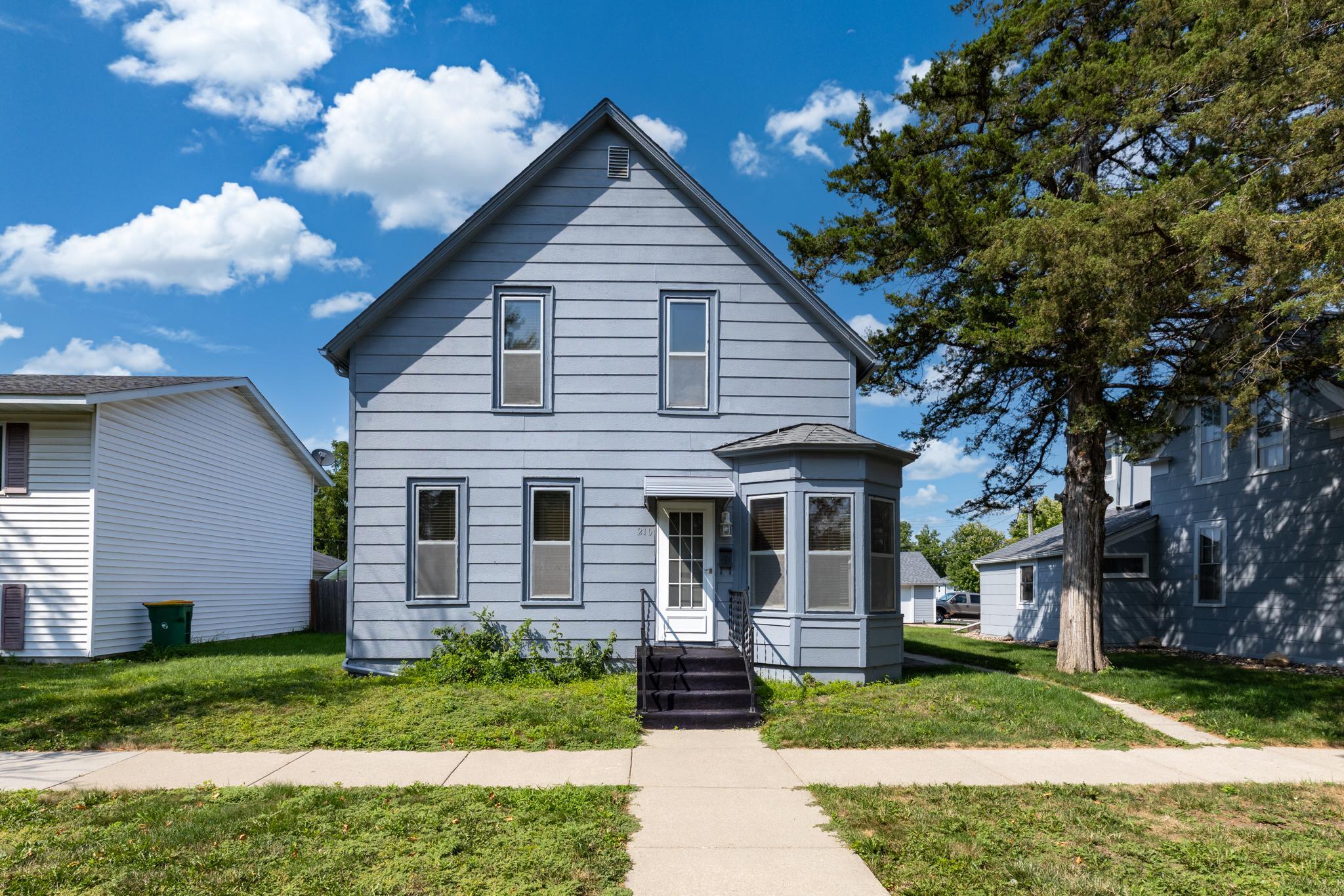 1st image of 210 W Church St, Belle Plaine, MN 56011 | MLS# 7106300