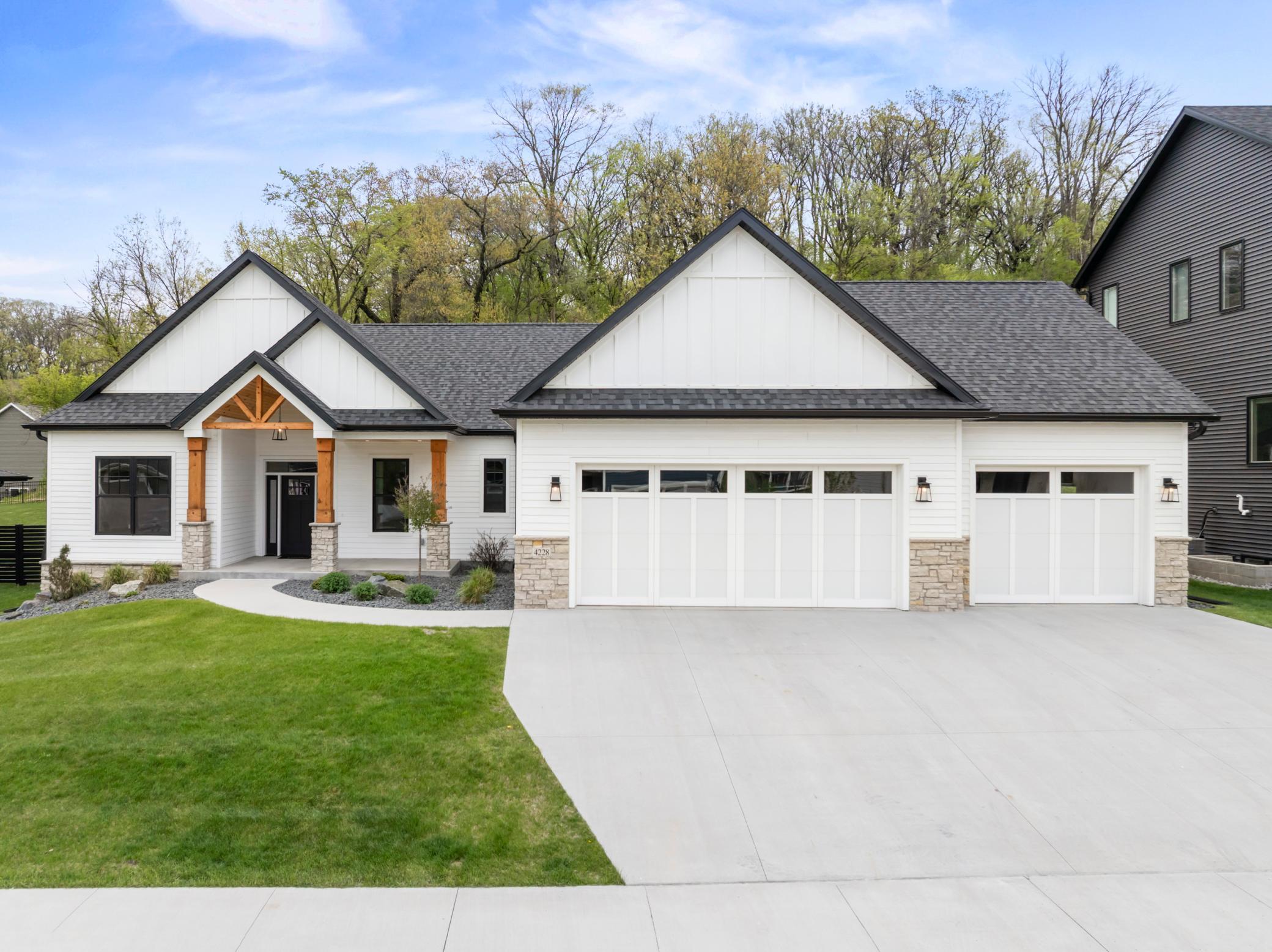4th image of 4228 Cassidy Ridge Dr Ne, Rochester, MN 55906 | MLS# 7106393