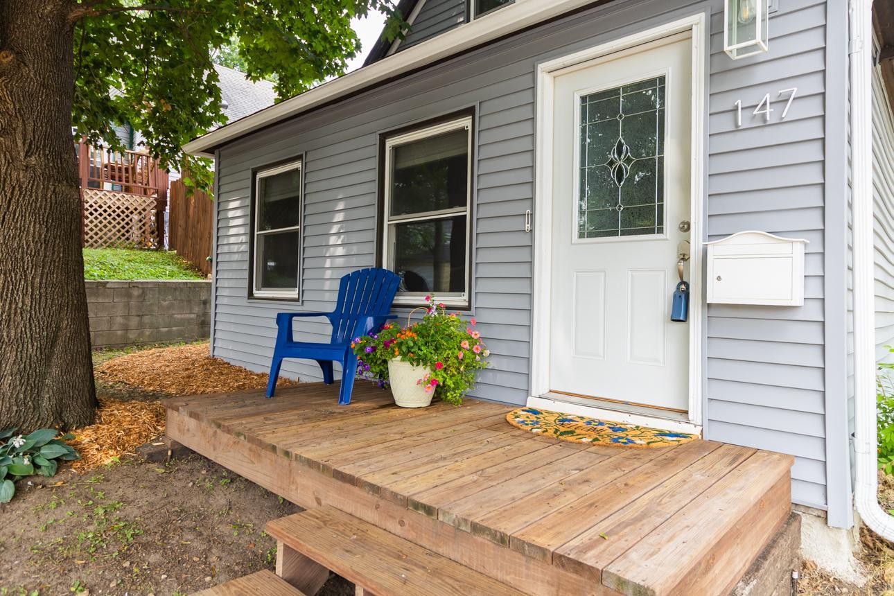 3rd image of 147 Lawson Ave E, Saint Paul, MN 55117 | MLS# 7106561