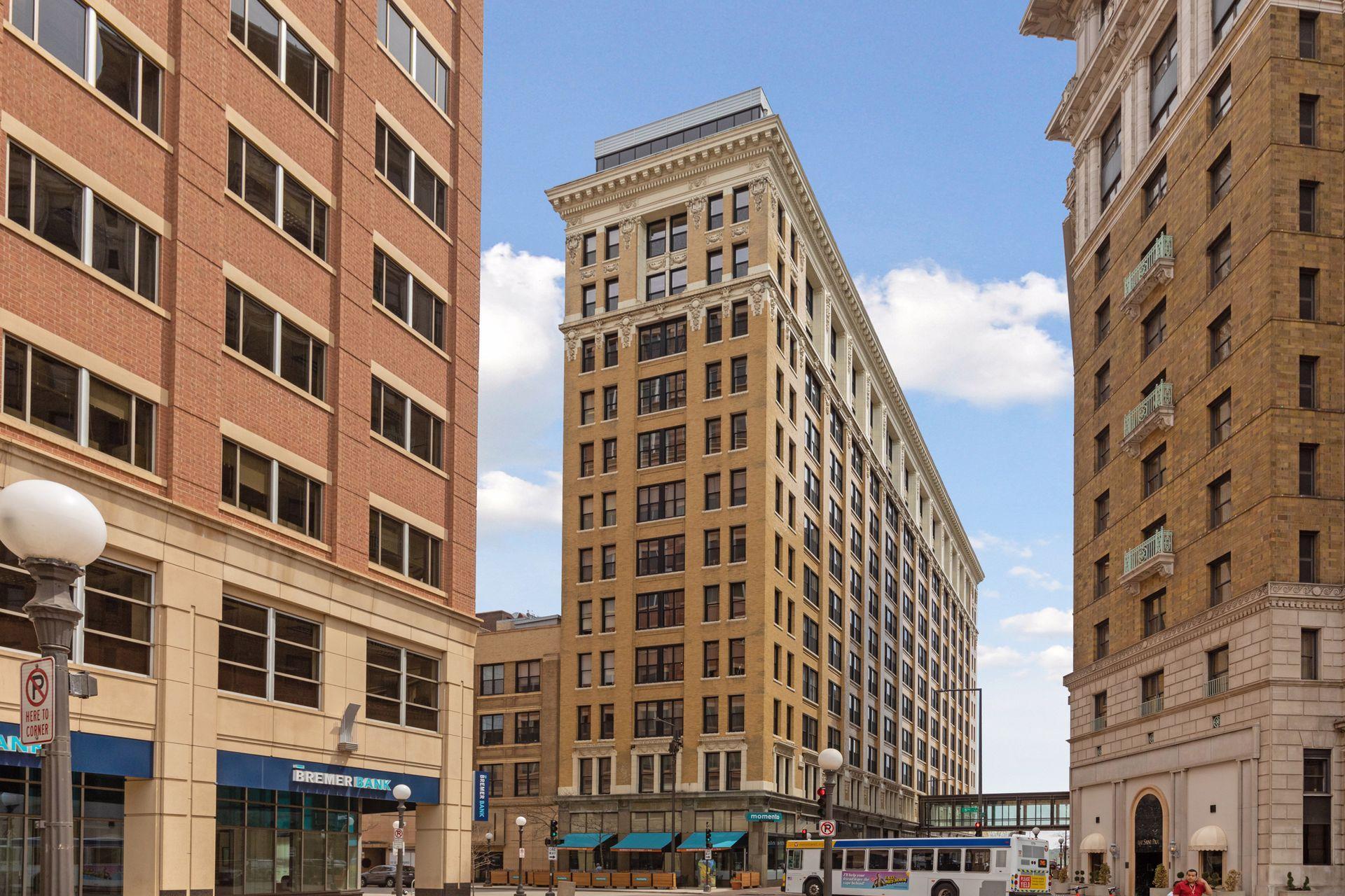 4th image of 350 Saint Peter St #908, Saint Paul, MN 55102 | MLS# 7106582