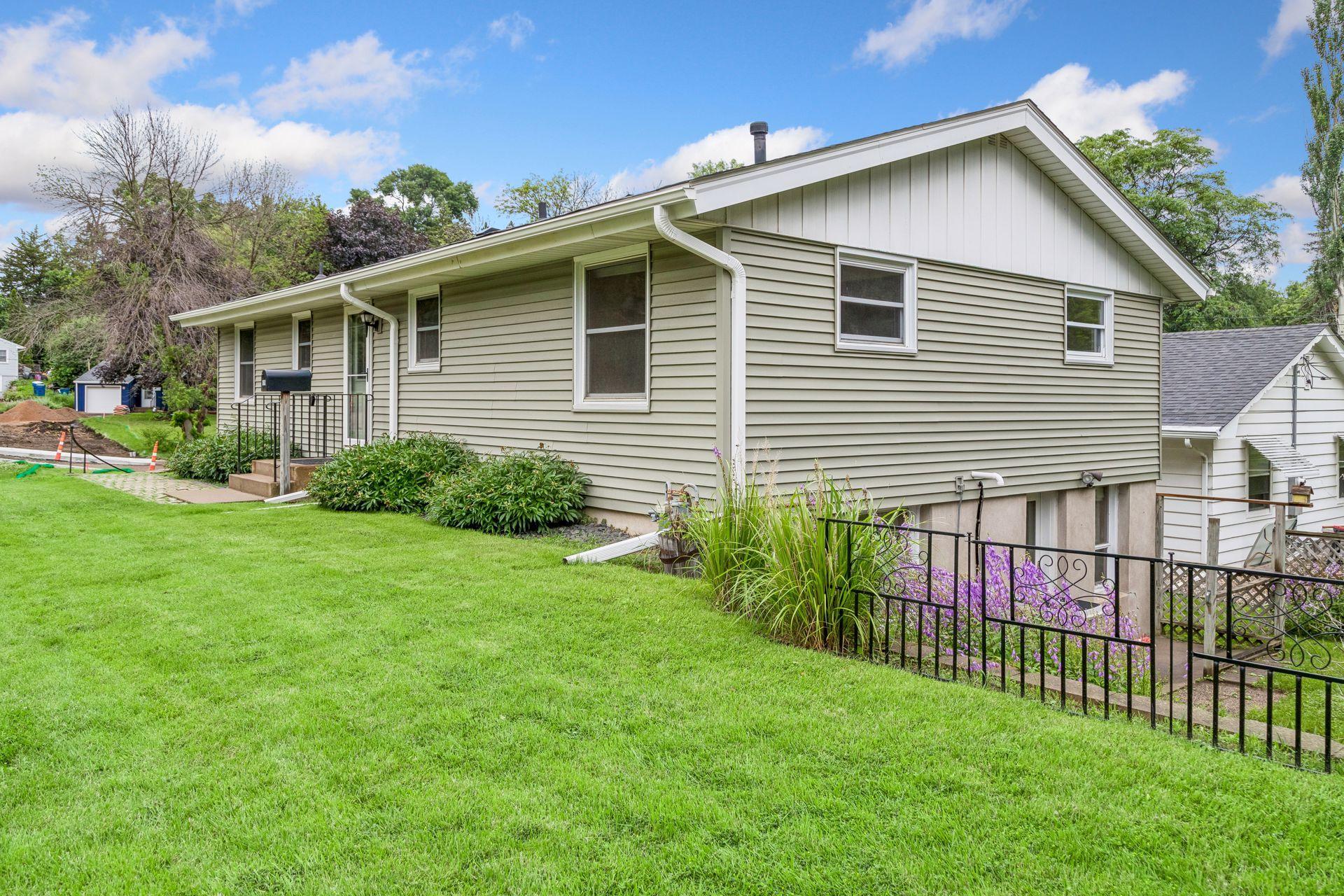 2nd image of 609 Mill St, Excelsior, MN 55331 | MLS# 7106662