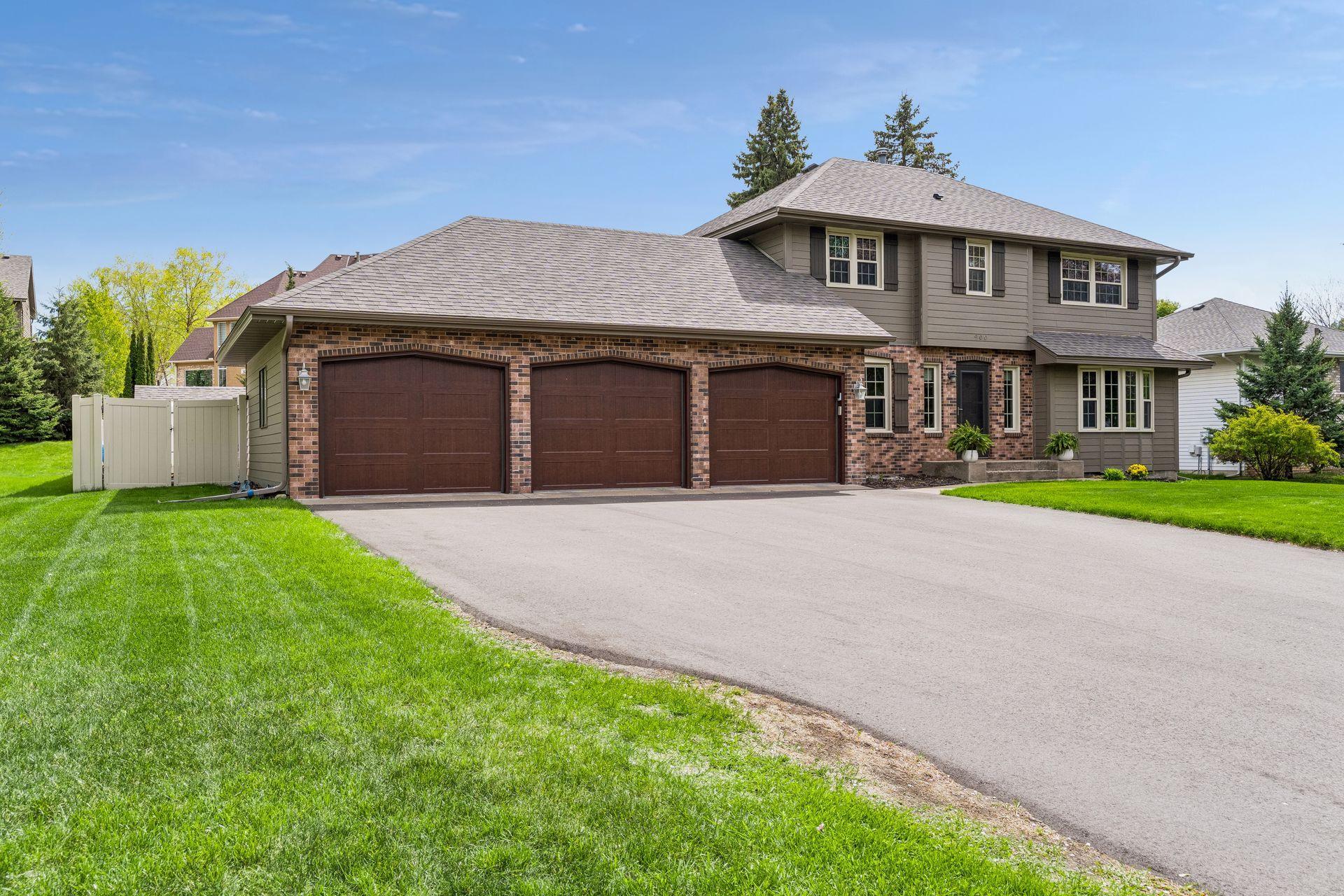 3rd image of 900 Nina Ct, Mendota Heights, MN 55118 | MLS# 7106723