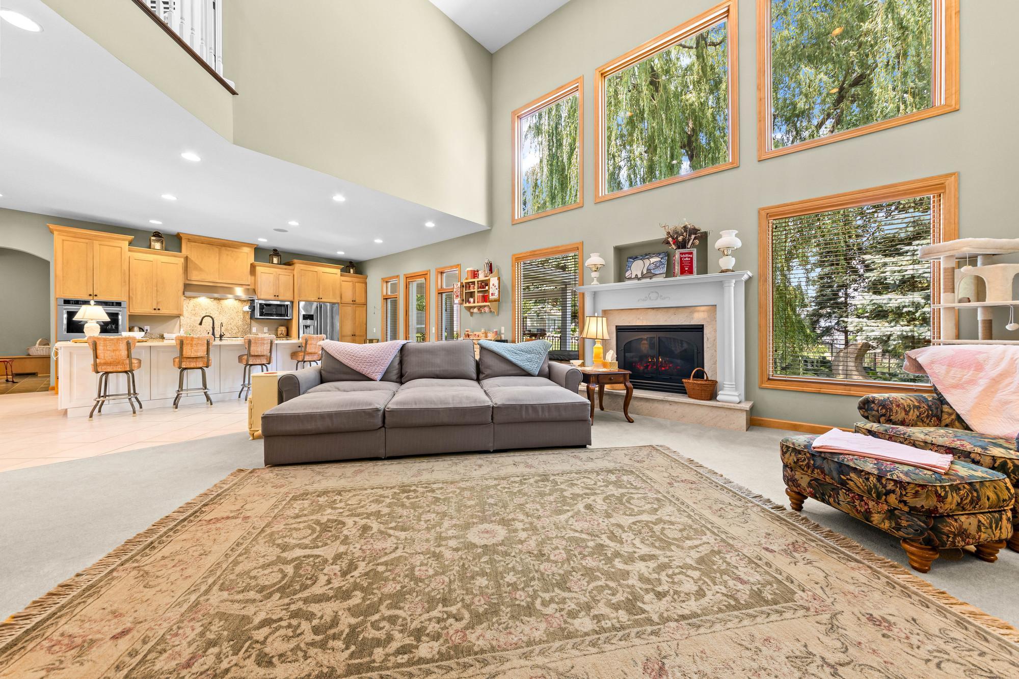 2nd image of 1261 Bibeau Rd, Saint Paul, MN 55110 | MLS# 7106798
