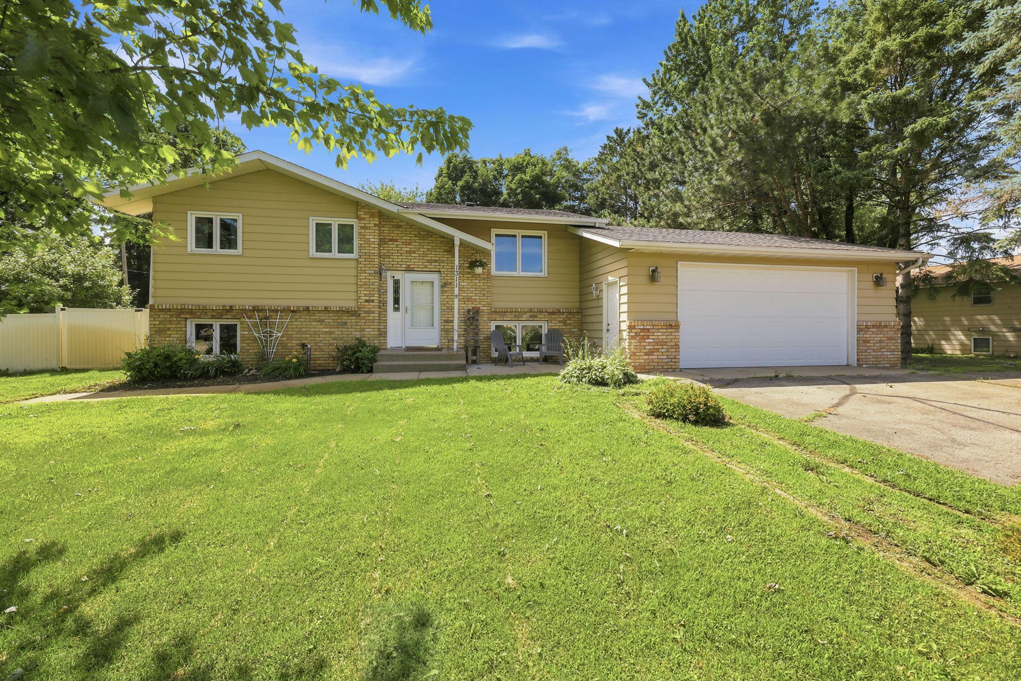 Homes for sale in Waite Park, MN | 1311 2Nd Ave S, Waite Park, MN 56387 | MLS# 7106886