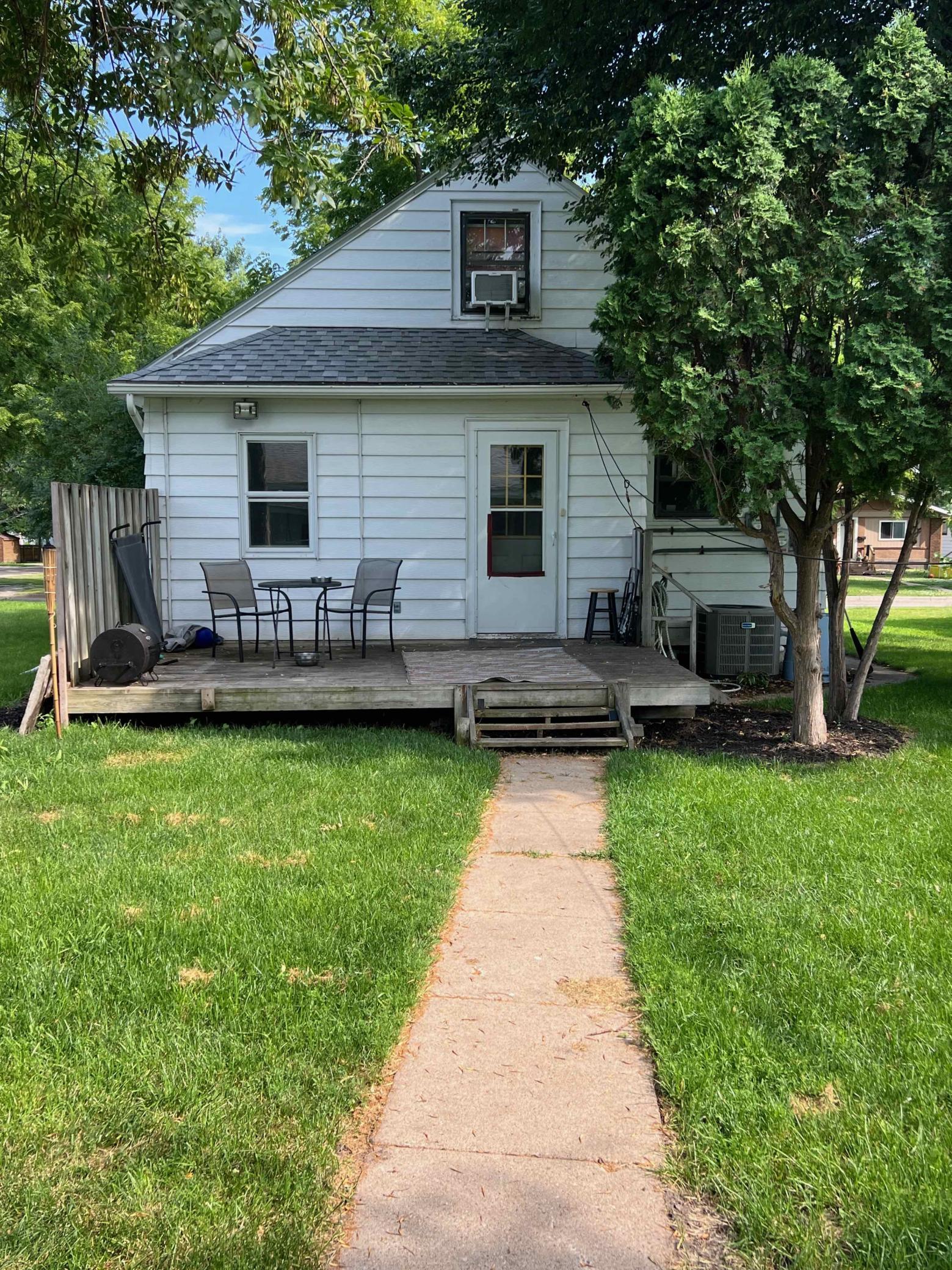 Homes for sale in Morris, MN | 402 W 8th St, Morris, MN 56267 | MLS# 7106888