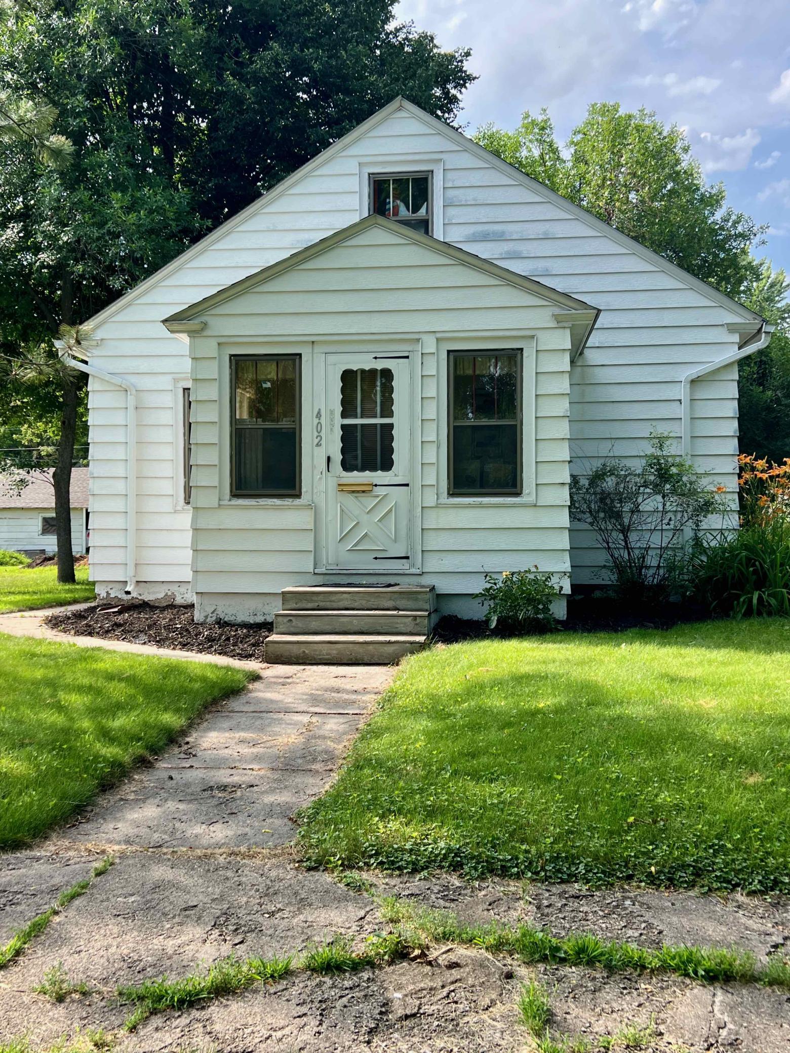 Homes for sale in Morris, MN | 402 W 8th St, Morris, MN 56267 | MLS# 7106888