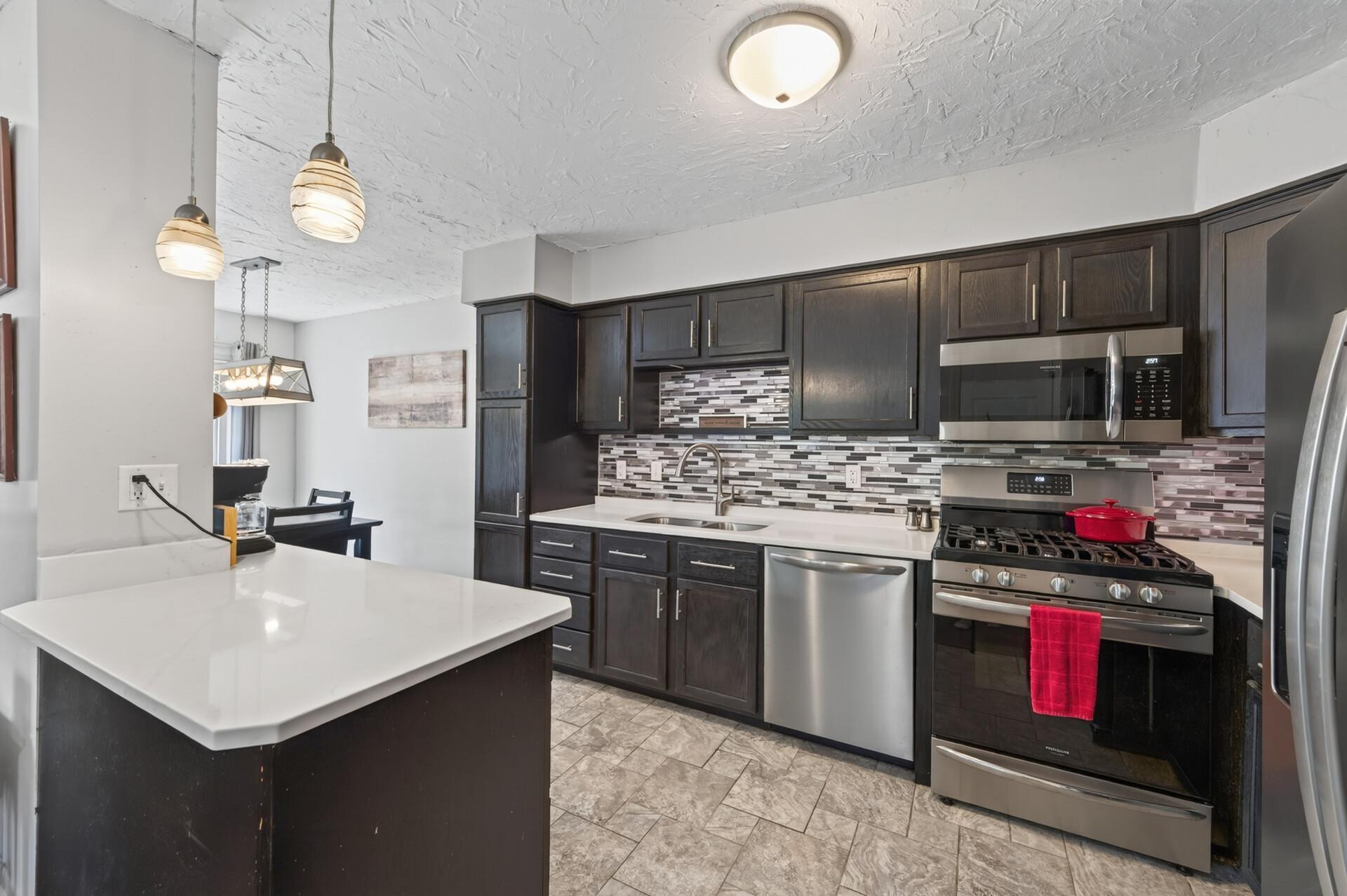 3rd image of 14034 Heywood Path, Apple Valley, MN 55124 | MLS# 7106990