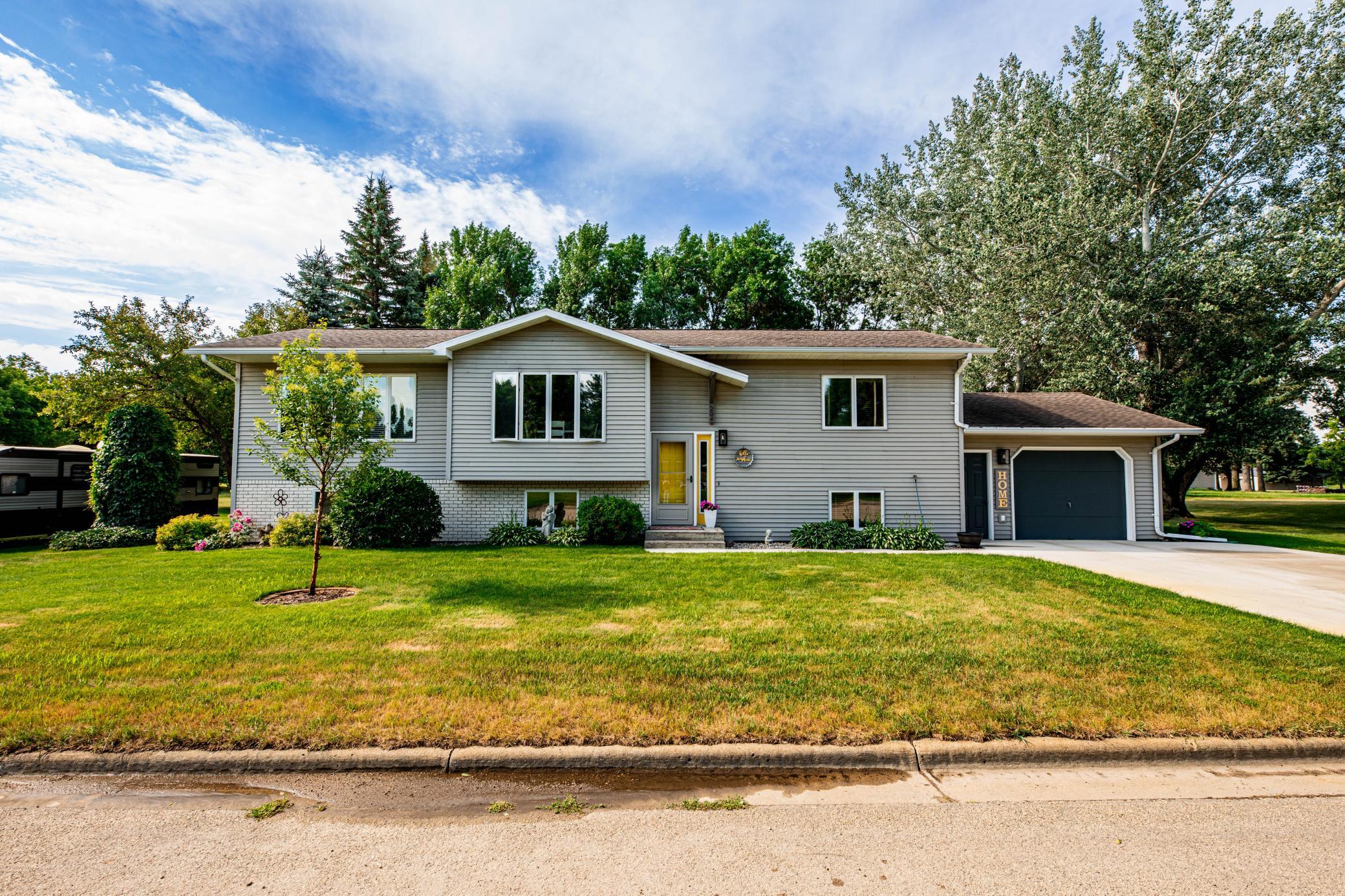 3rd image of 204 8Th Ave E, Lisbon, ND 58054 | MLS# 7107057
