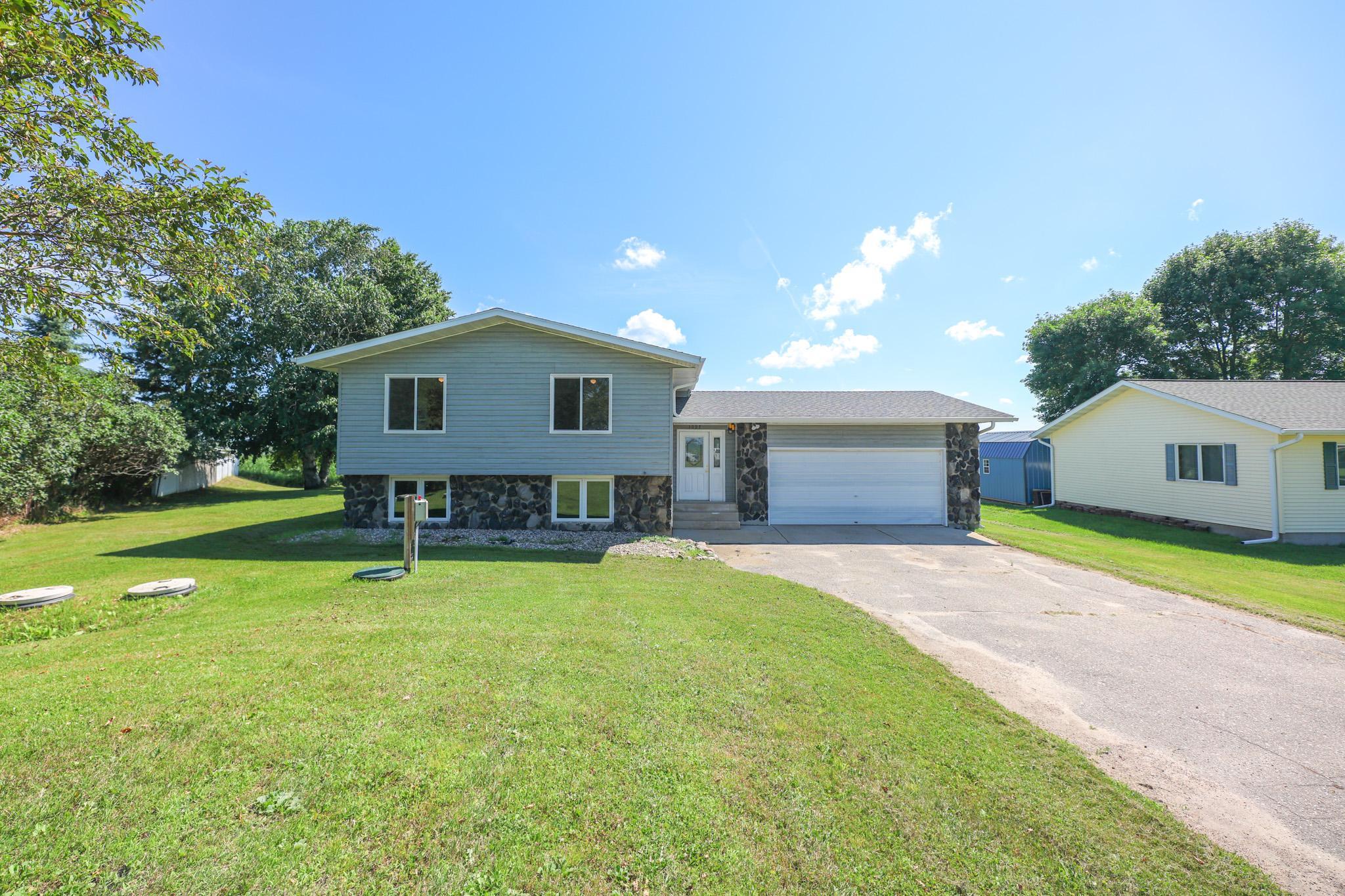 Homes for sale in Osakis, MN | 1097 Trisco Cove Dr Se, Osakis, MN 56360 | MLS# 7107077