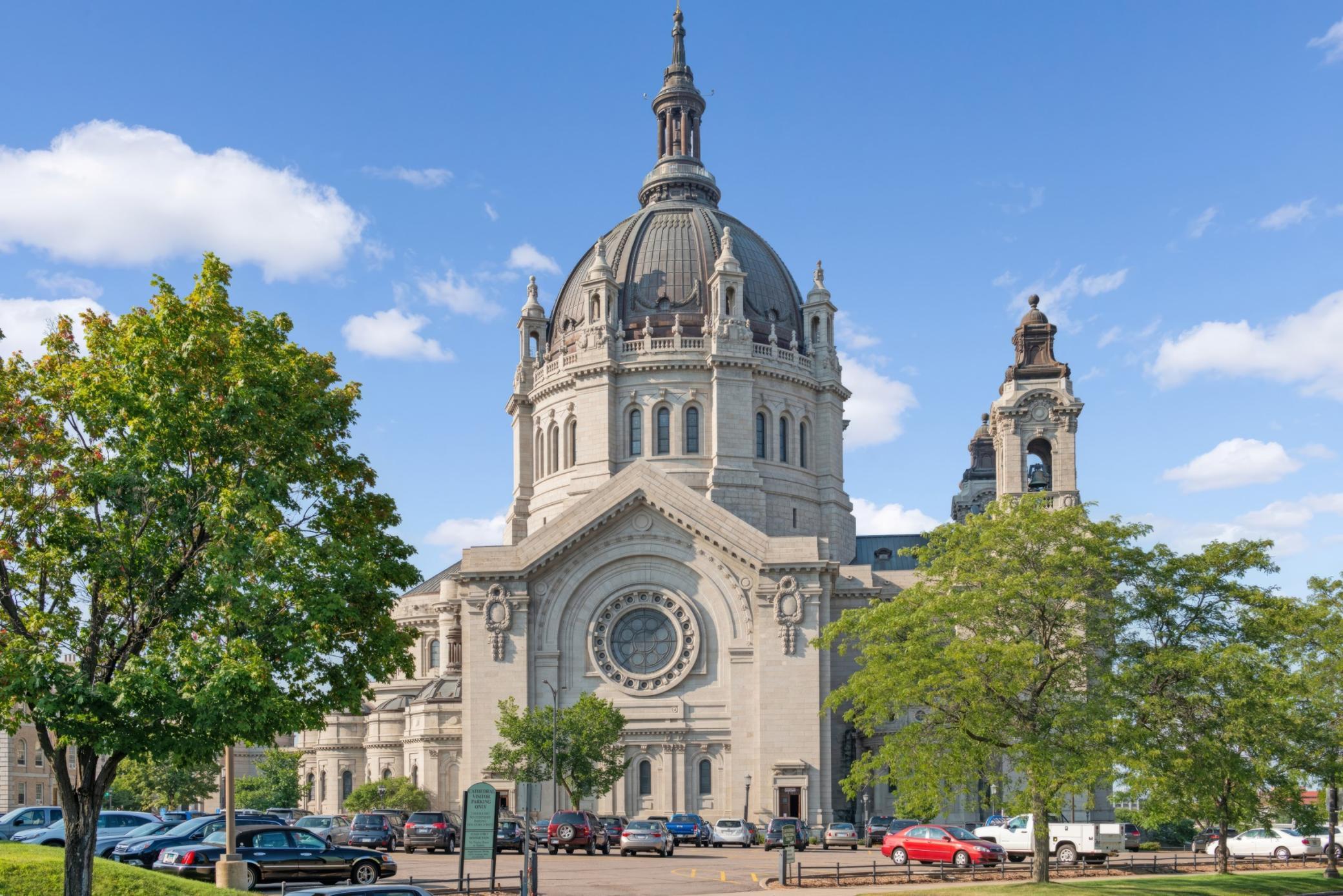 2nd image of 66 9th St E, Saint Paul, MN 55101