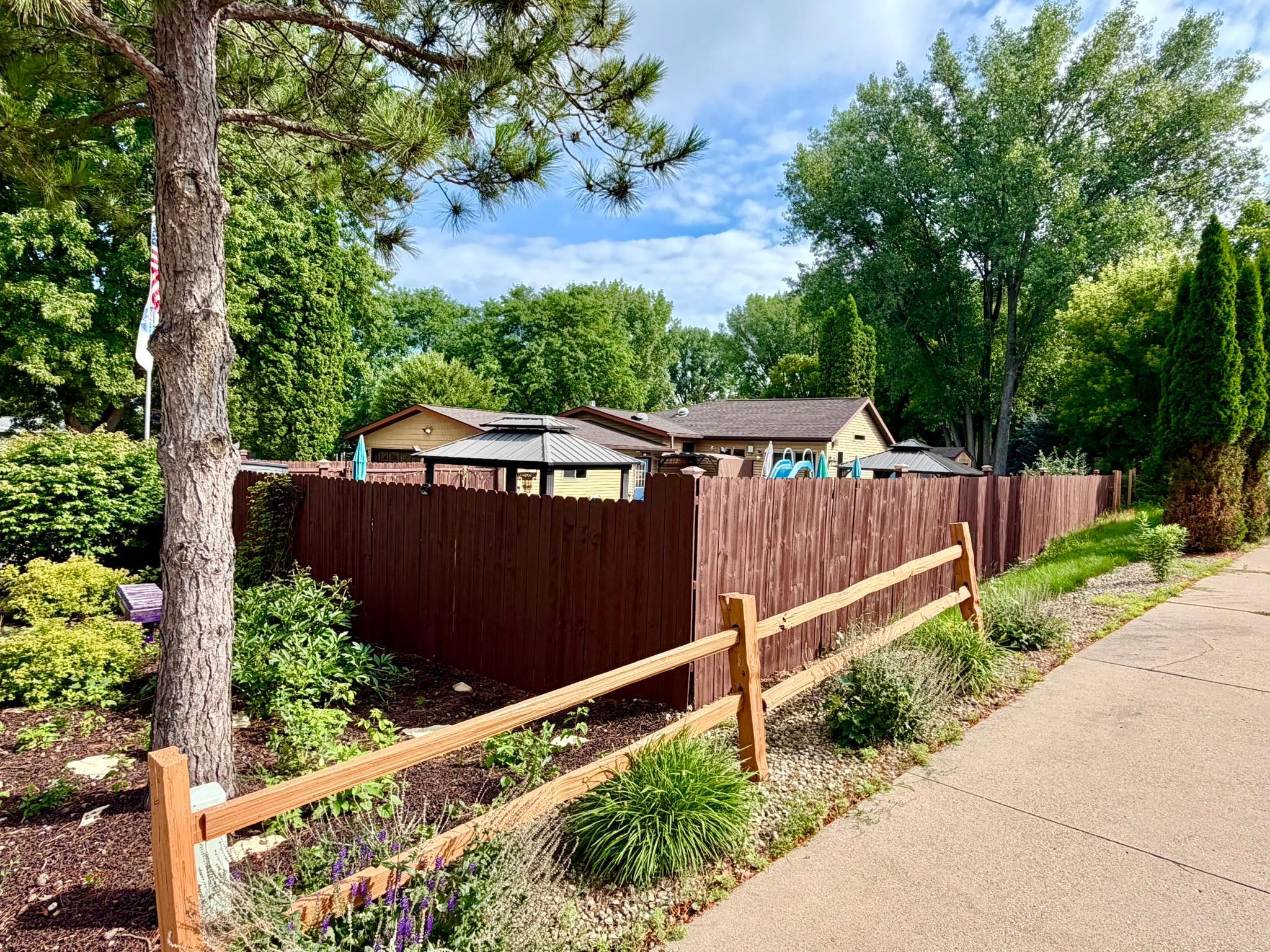 4th image of 2326 Hallquist Ave, Red Wing, MN 55066 | MLS# 7107253