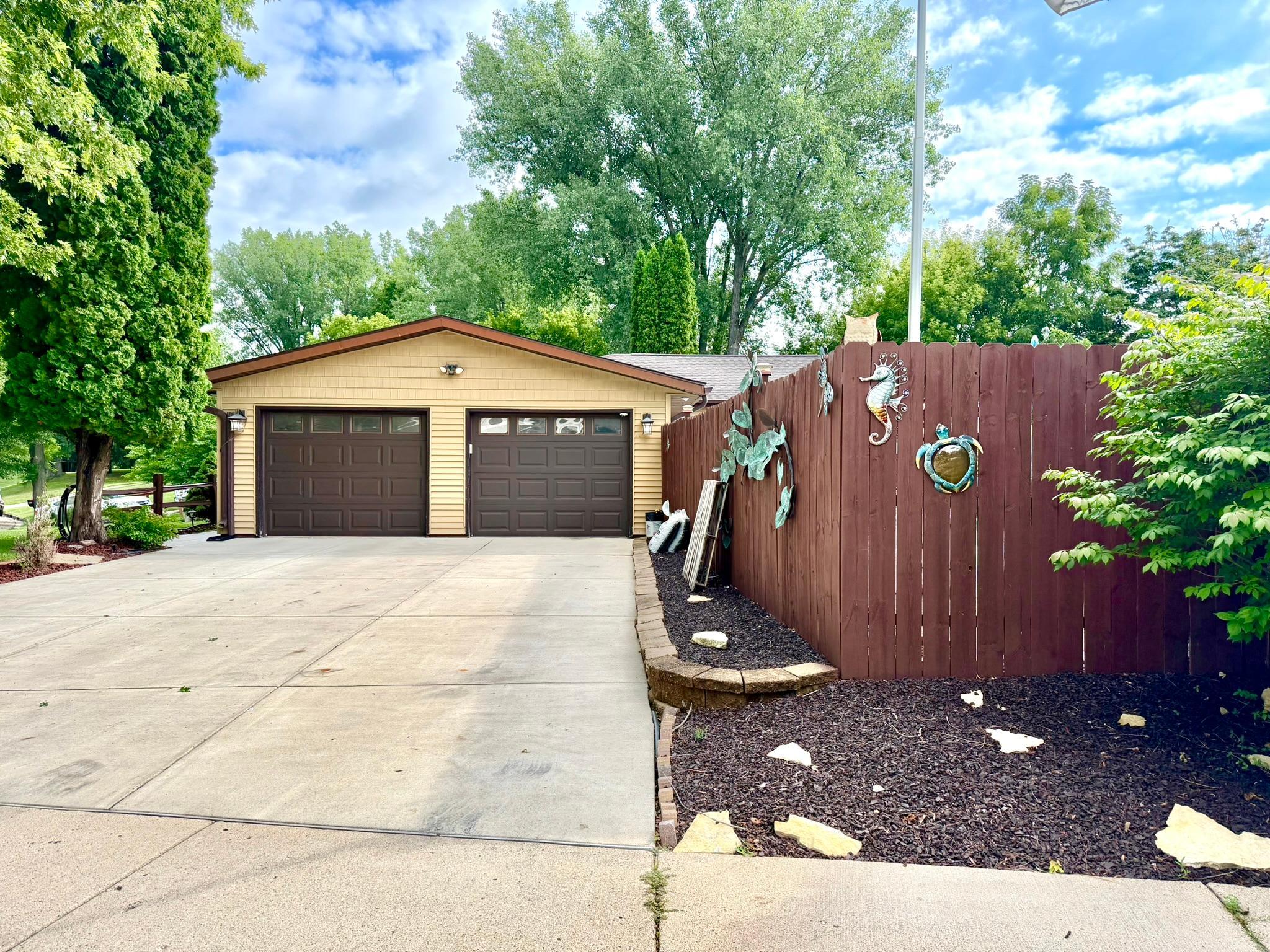 3rd image of 2326 Hallquist Ave, Red Wing, MN 55066 | MLS# 7107253