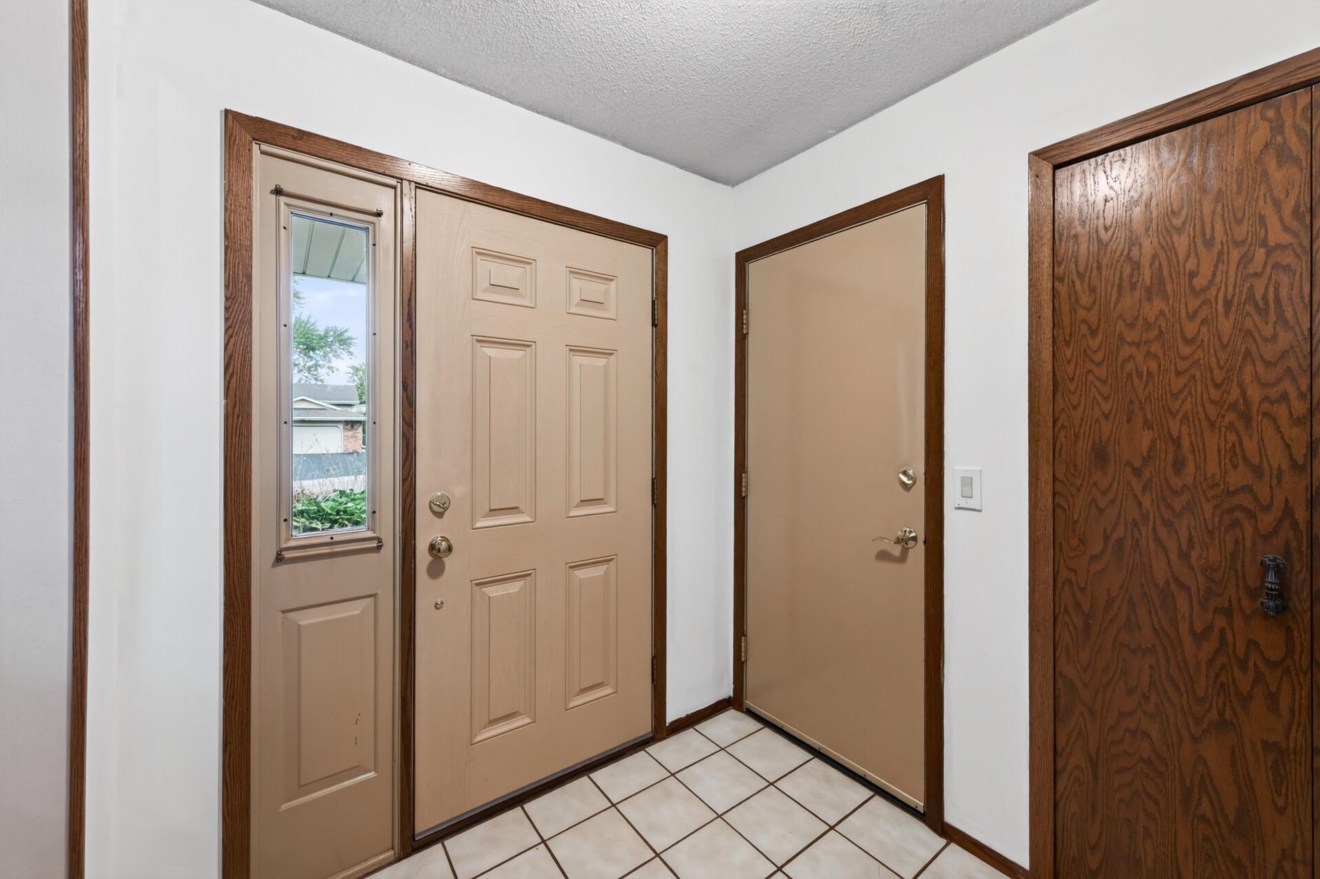 4th image of 8715 N Brook Ave N, Brooklyn Park, MN 55428 | MLS# 7107255