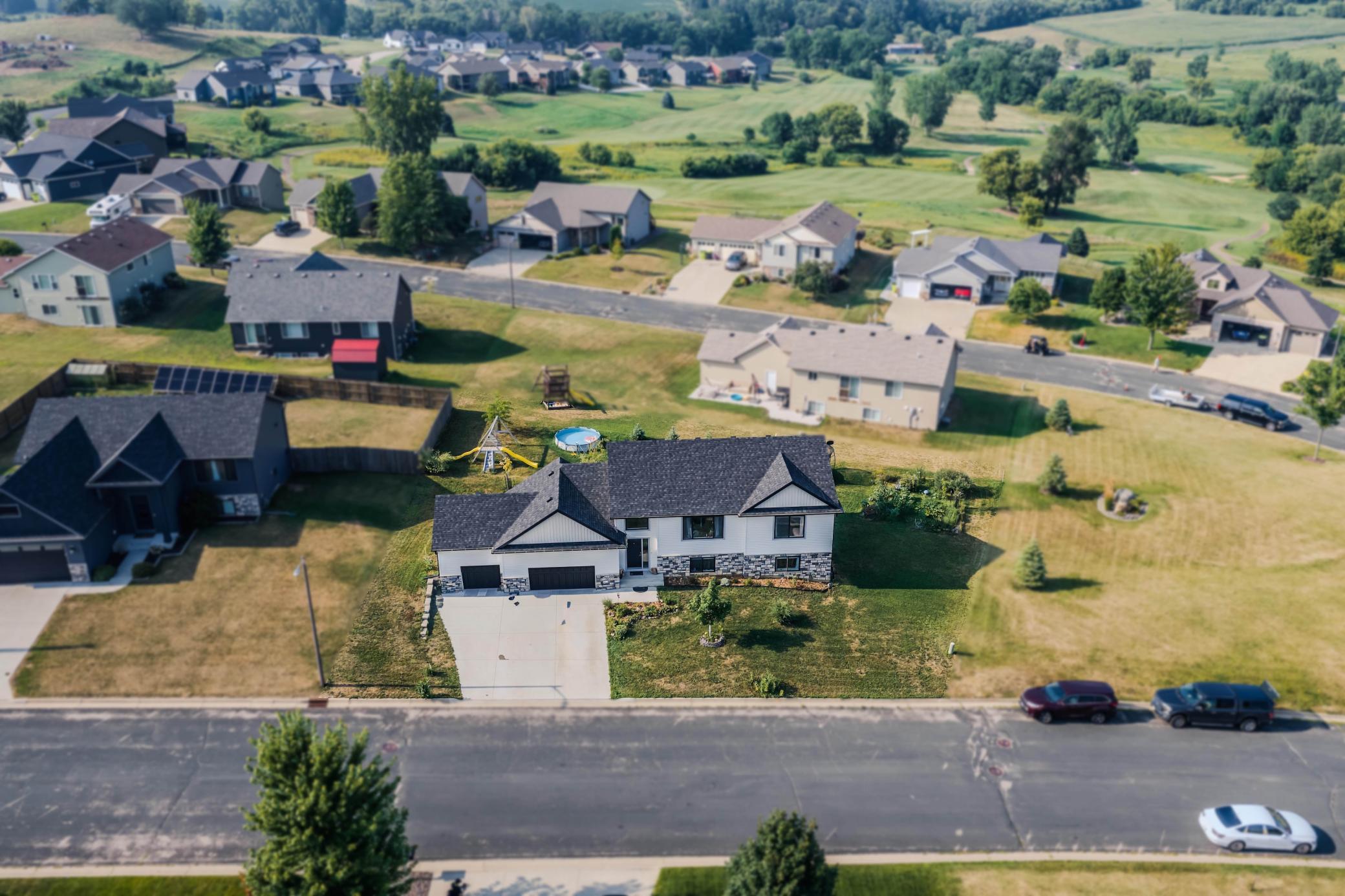 3rd image of 856 Golfview Ave, Zumbrota, MN 55992 | MLS# 7107265