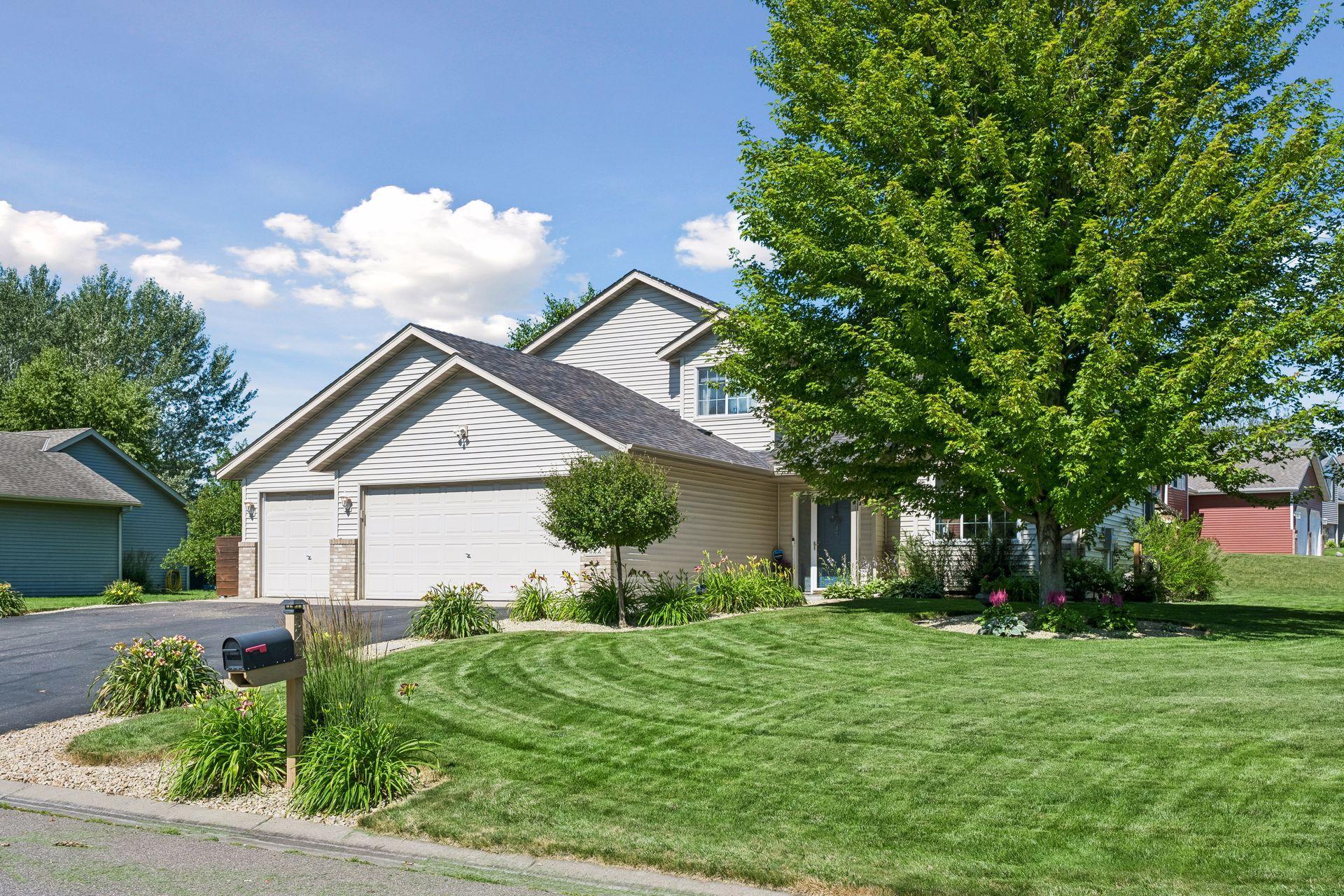 1st image of 322 Edelweiss Cir Nw, Saint Michael, MN 55376 | MLS# 7107364
