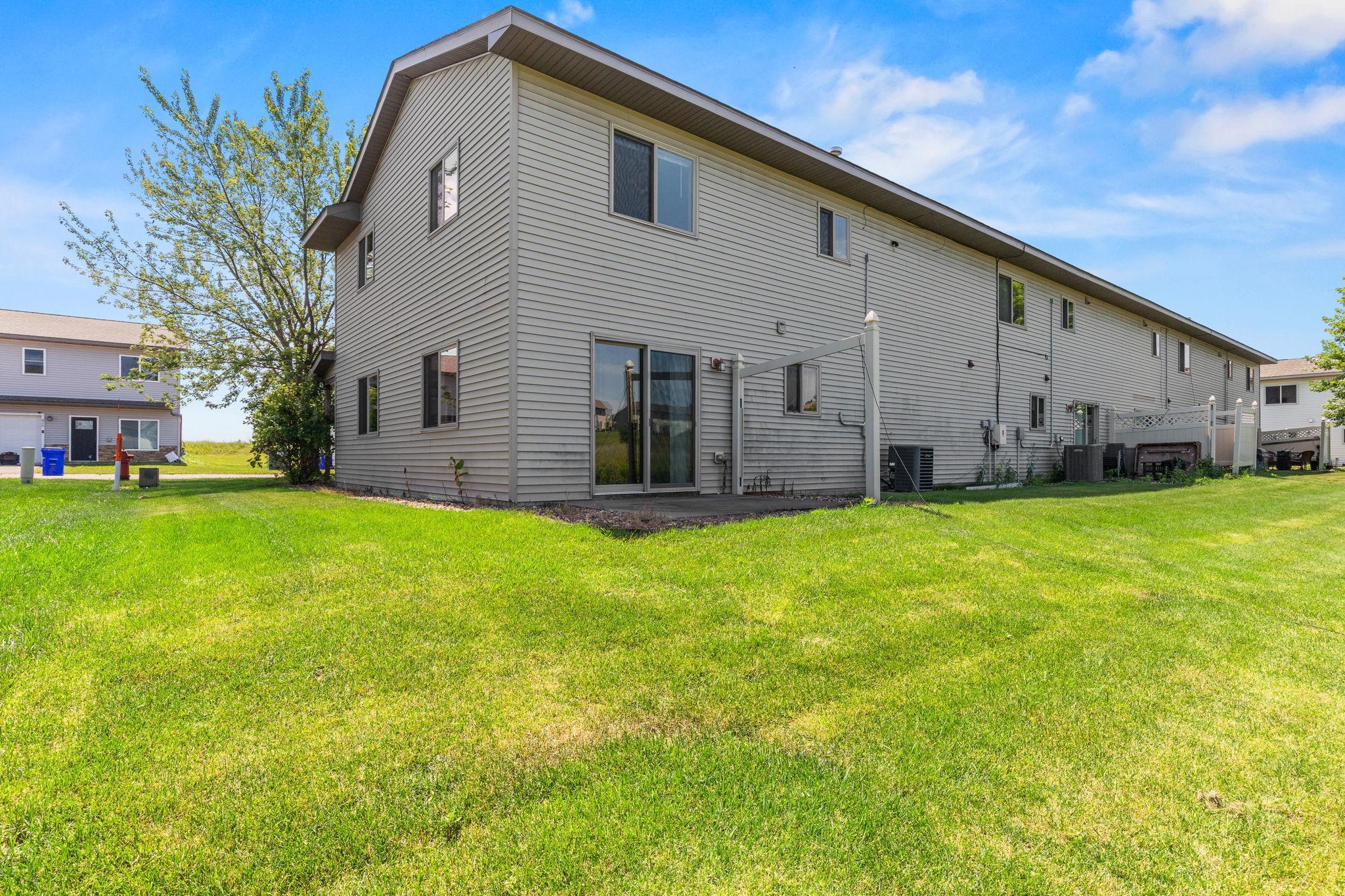 Homes for sale in Roberts, WI | 415 Sierra Pl, Roberts, WI 54023 | MLS# 7107447